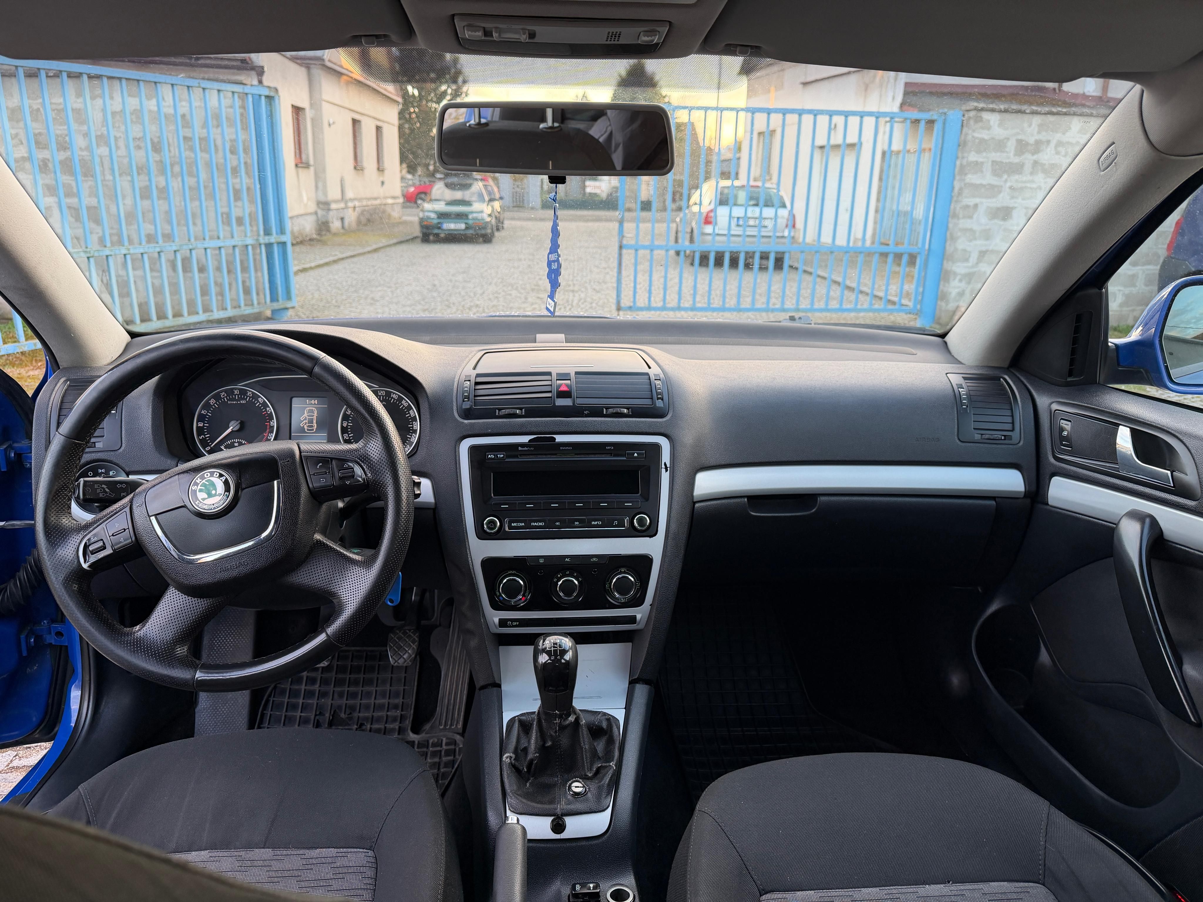Škoda Octavia, 1.6 TDi, 77kW, STK do 01/2027 - fotka 2