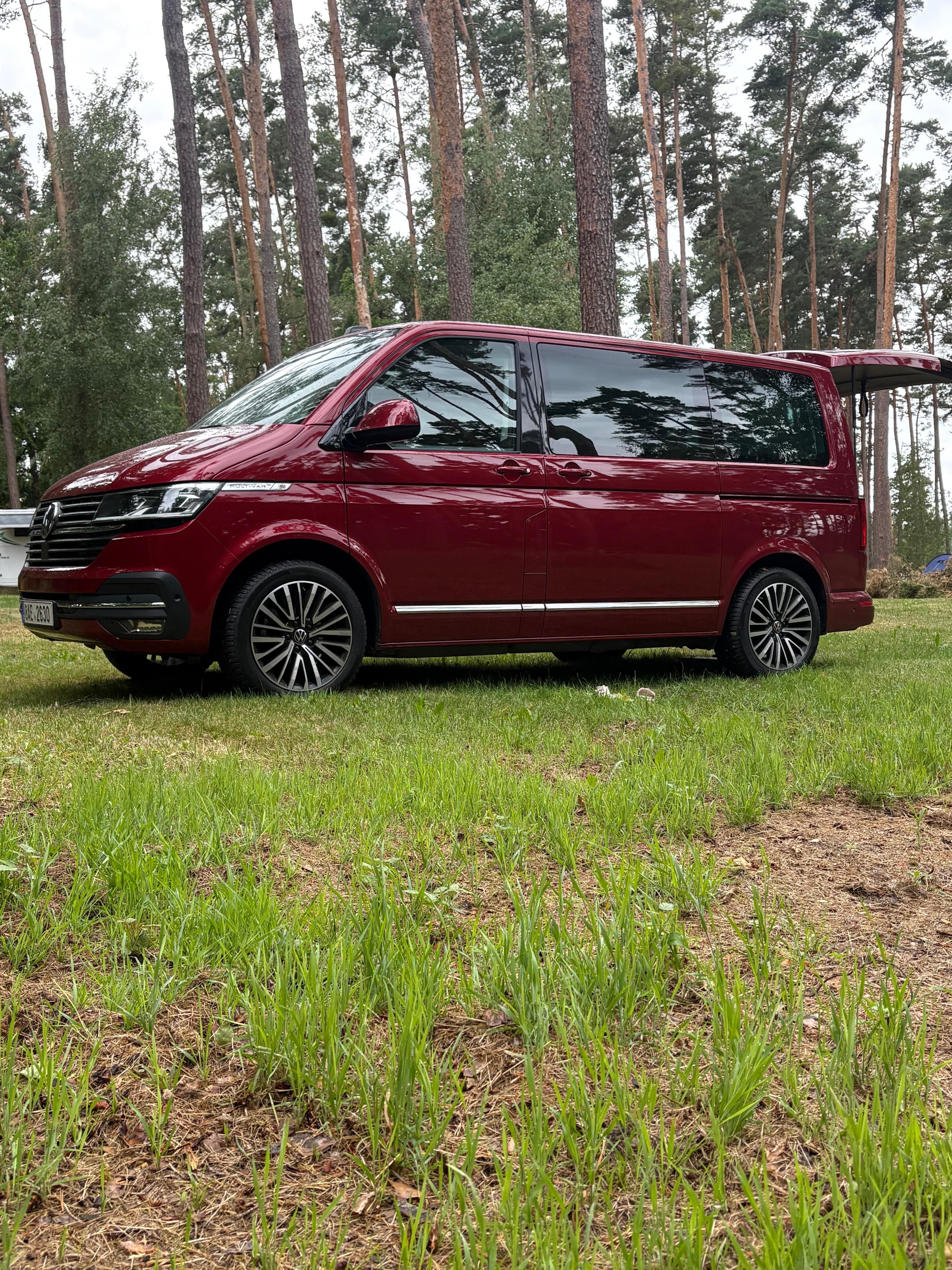 Volkswagen Multivan, Highline Led 1.Majitel  CZ - fotka 3