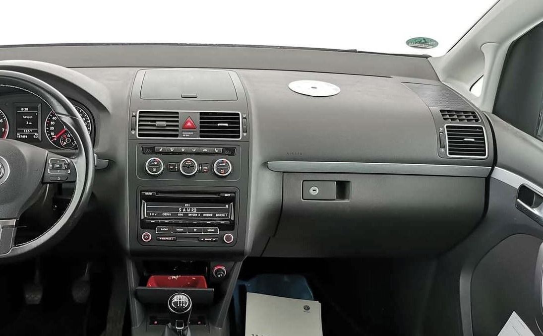 Volkswagen Touran, 1.2 Tsi 77 KW CUP VYHŘ. SEDADE - fotka 3