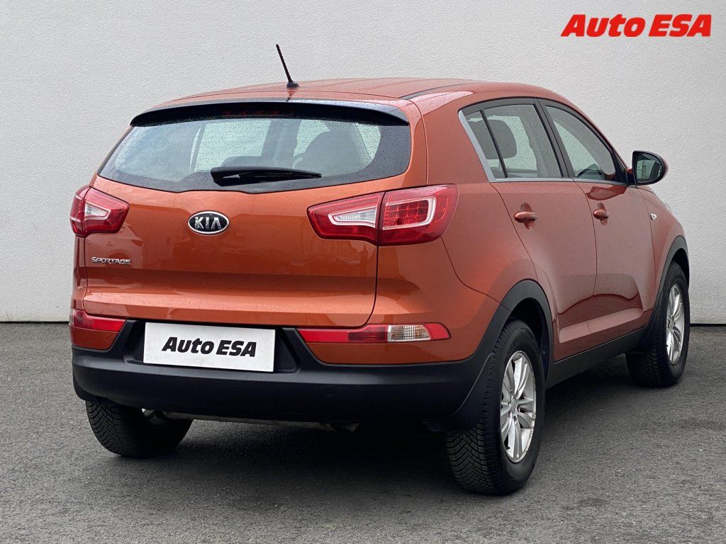 Kia Sportage, 1.6 GDI,AC,el. výbava - fotka 4