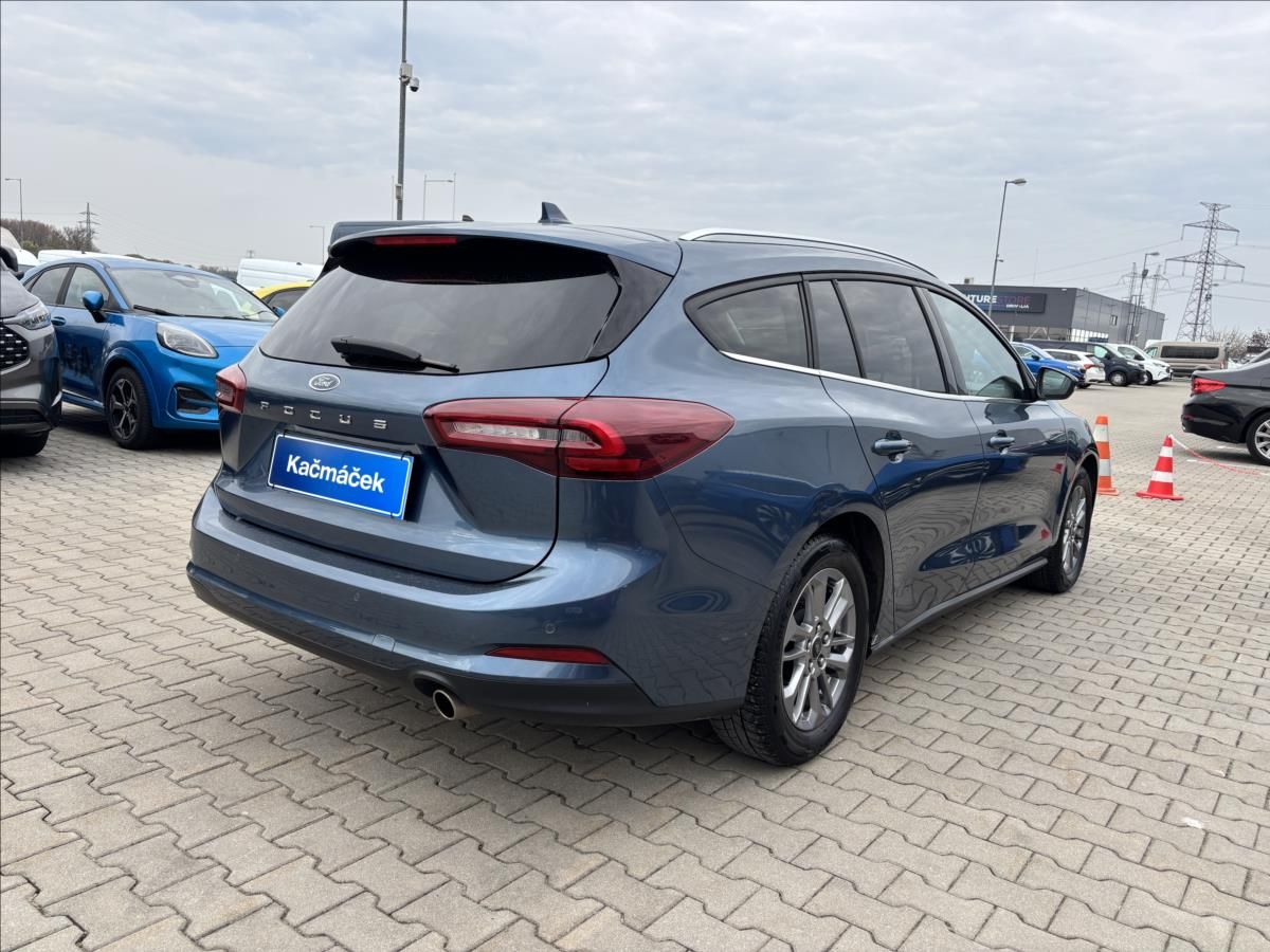 Ford Focus, 1,0 EcoBoost 114kW Titanium - fotka 5