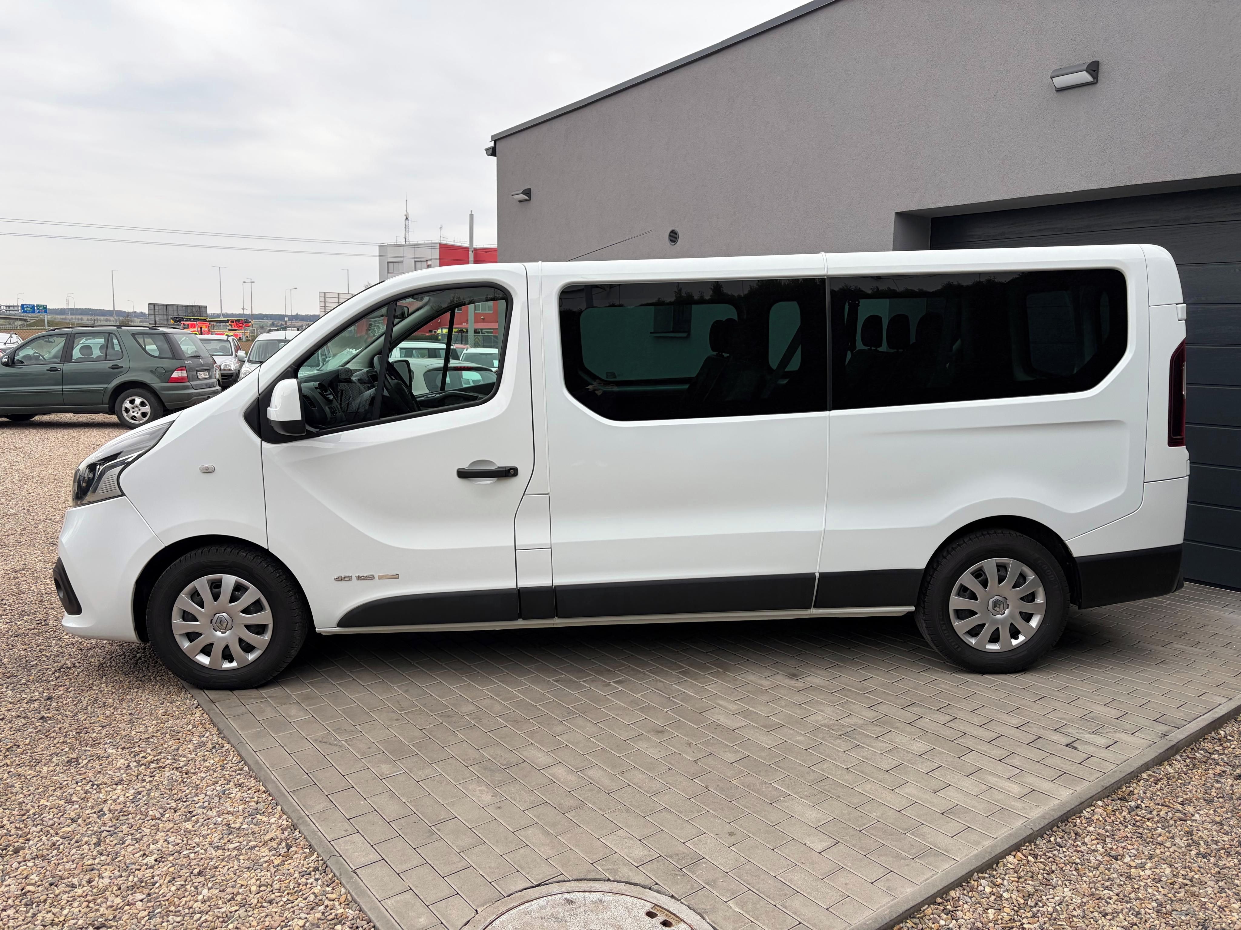 Renault Trafic, 1.6 DCI 92KW, 9 MÍST - fotka 6