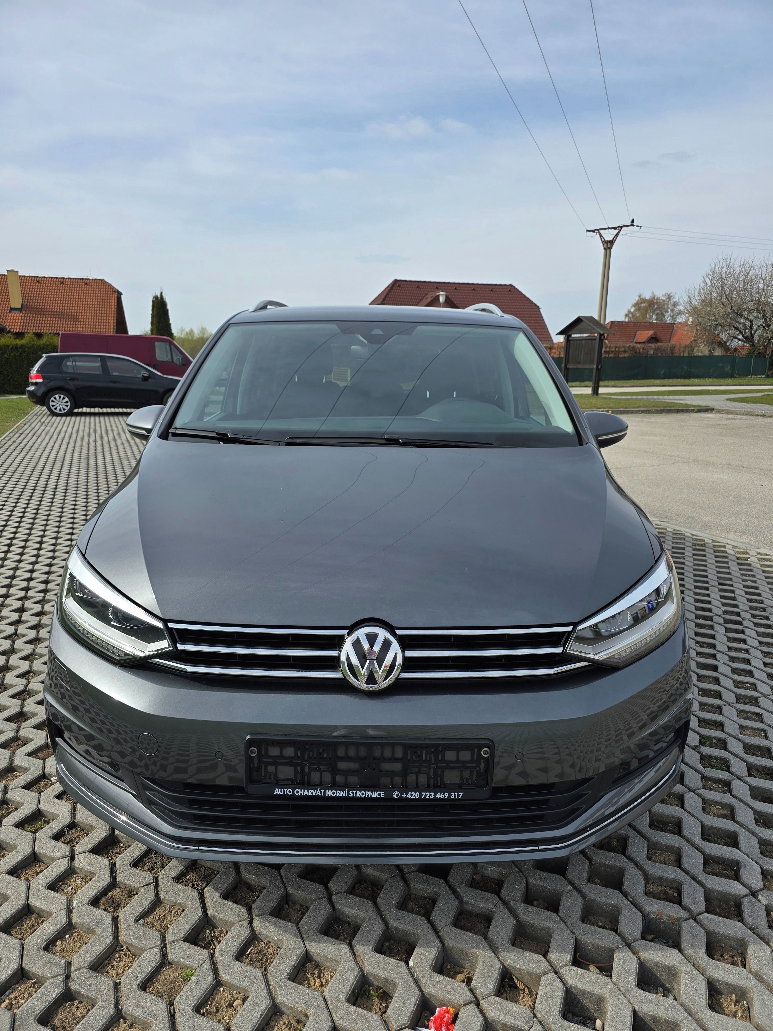Volkswagen Touran, 1.5 TSI 110 Kw Highline Manuál - fotka 2