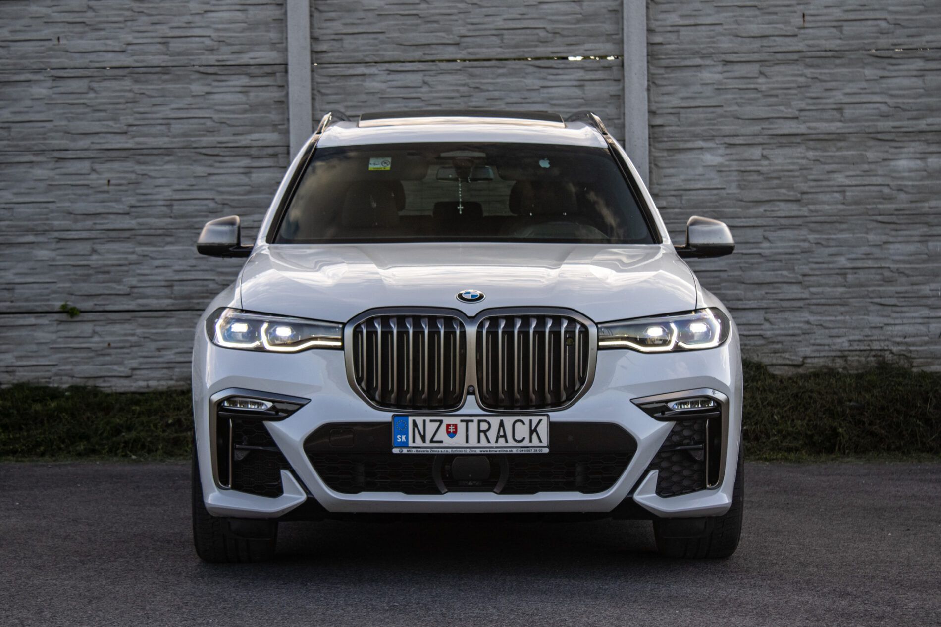 BMW X7 - fotka 2