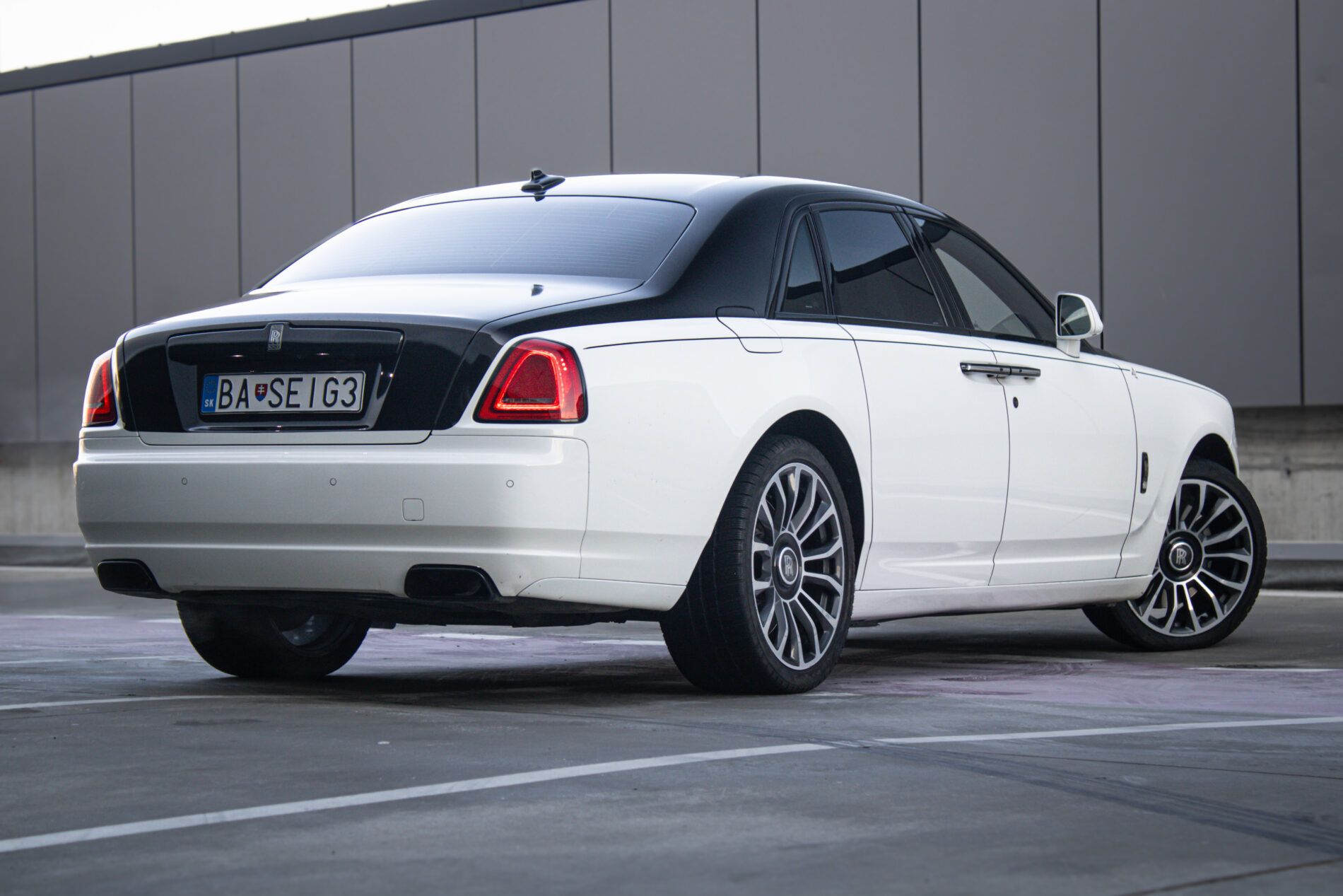 Rolls-Royce Ghost - fotka 6