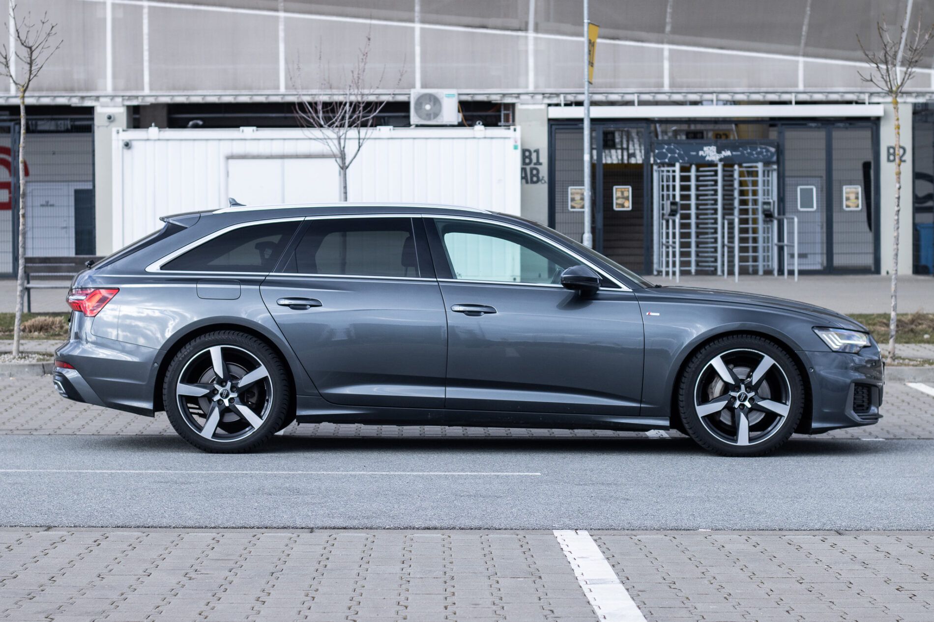 Audi A6 Avant - fotka 4