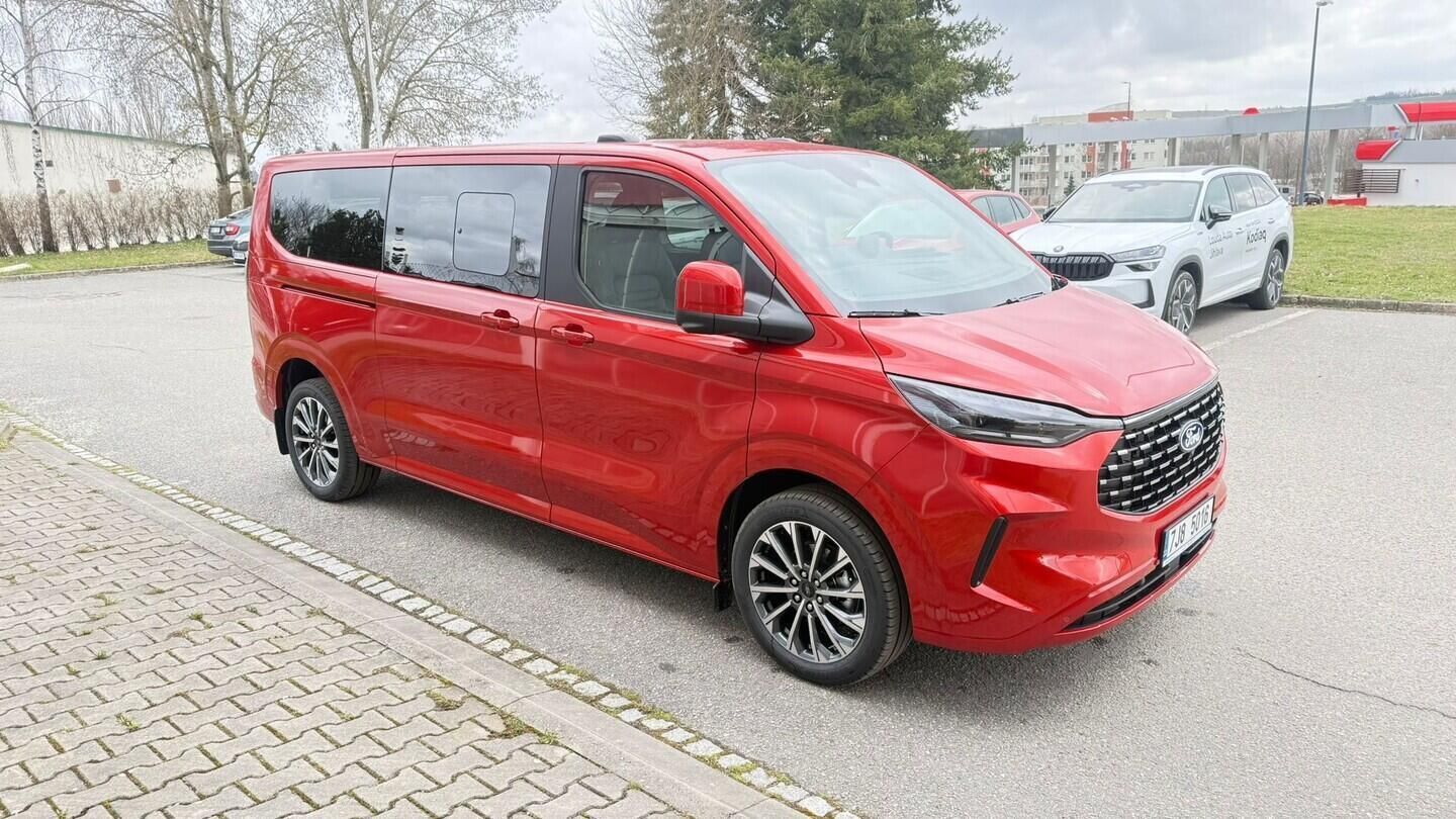 Ford Tourneo Custom, Tourneo Custom Titanium X, 2,0 - fotka 3