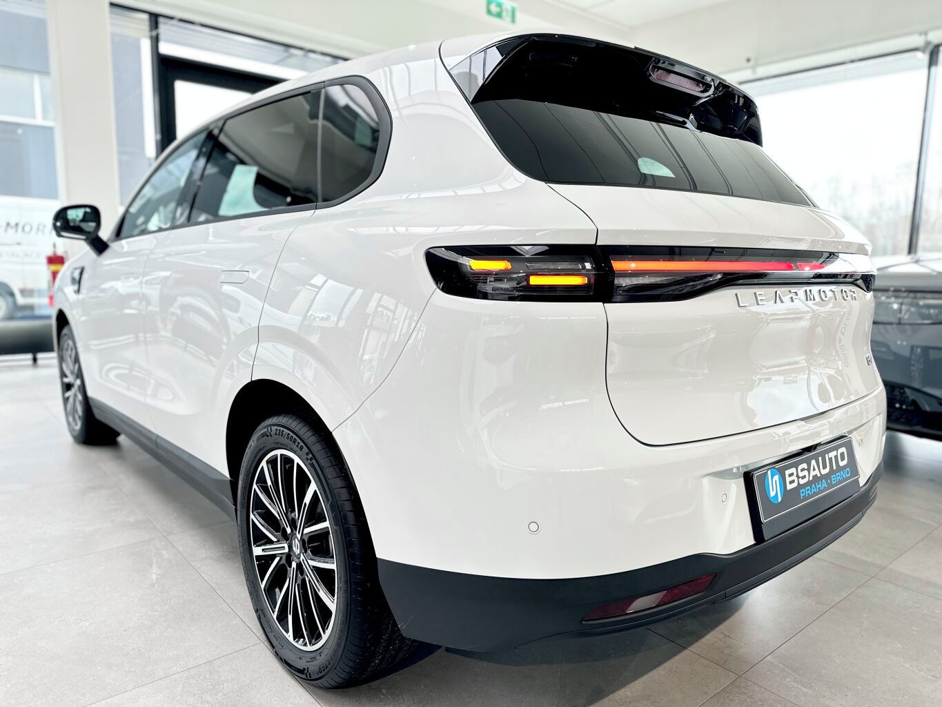 Leapmotor B10, 626 DESIGN PROMAX - větší bate - fotka 3