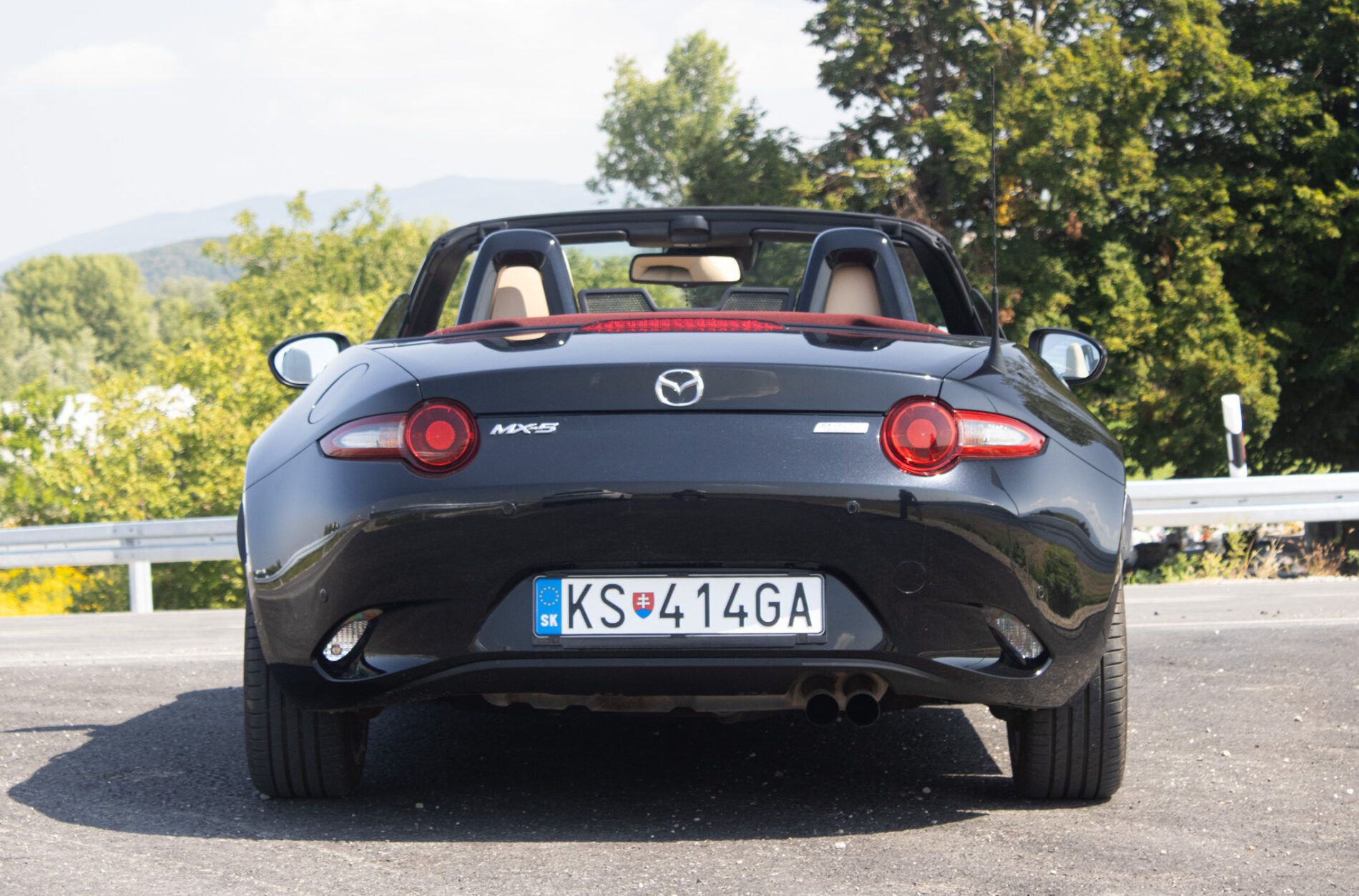 Mazda MX-5 - fotka 6