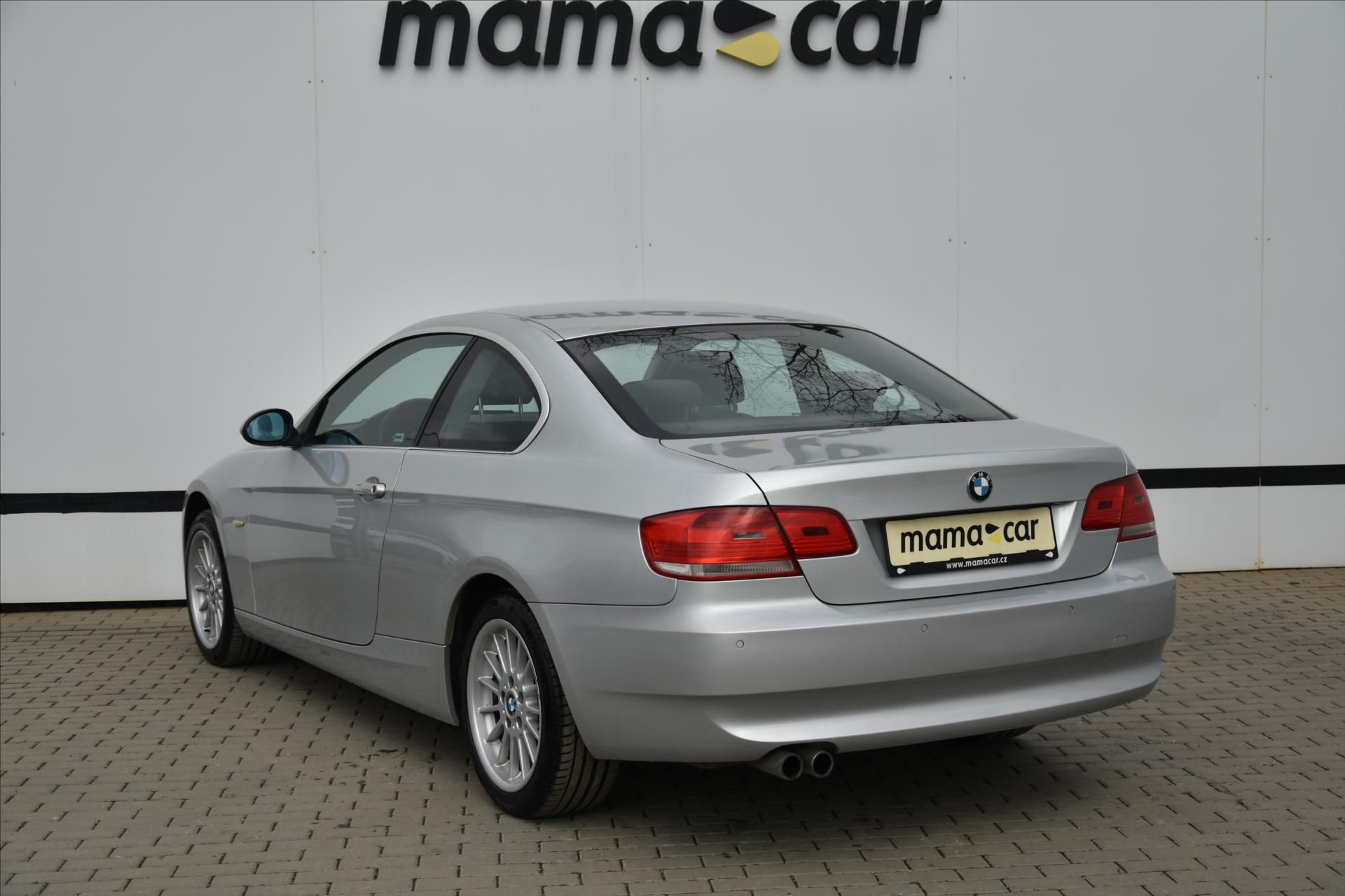 BMW Řada 3, 325i 160kW BIXENON SERV.KNIHA - fotka 5