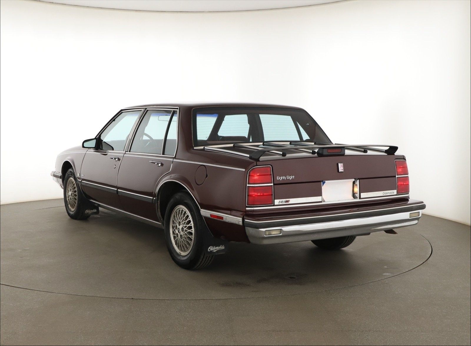 Oldsmobile, Eighty-Eight 3.8 V6, Automat - fotka 4