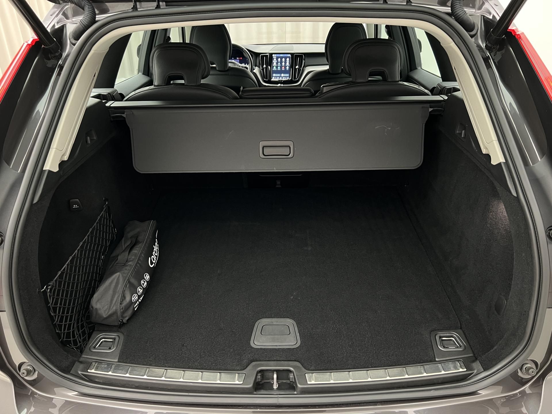 Volvo XC60, B4 INSCRIPTION AUT - fotka 5