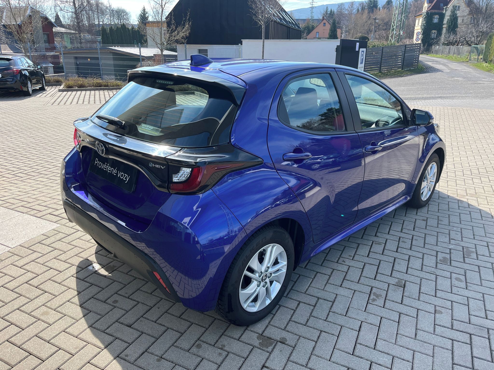 Toyota Yaris, 1.5 Hybrid e-CVT Comfort - fotka 6