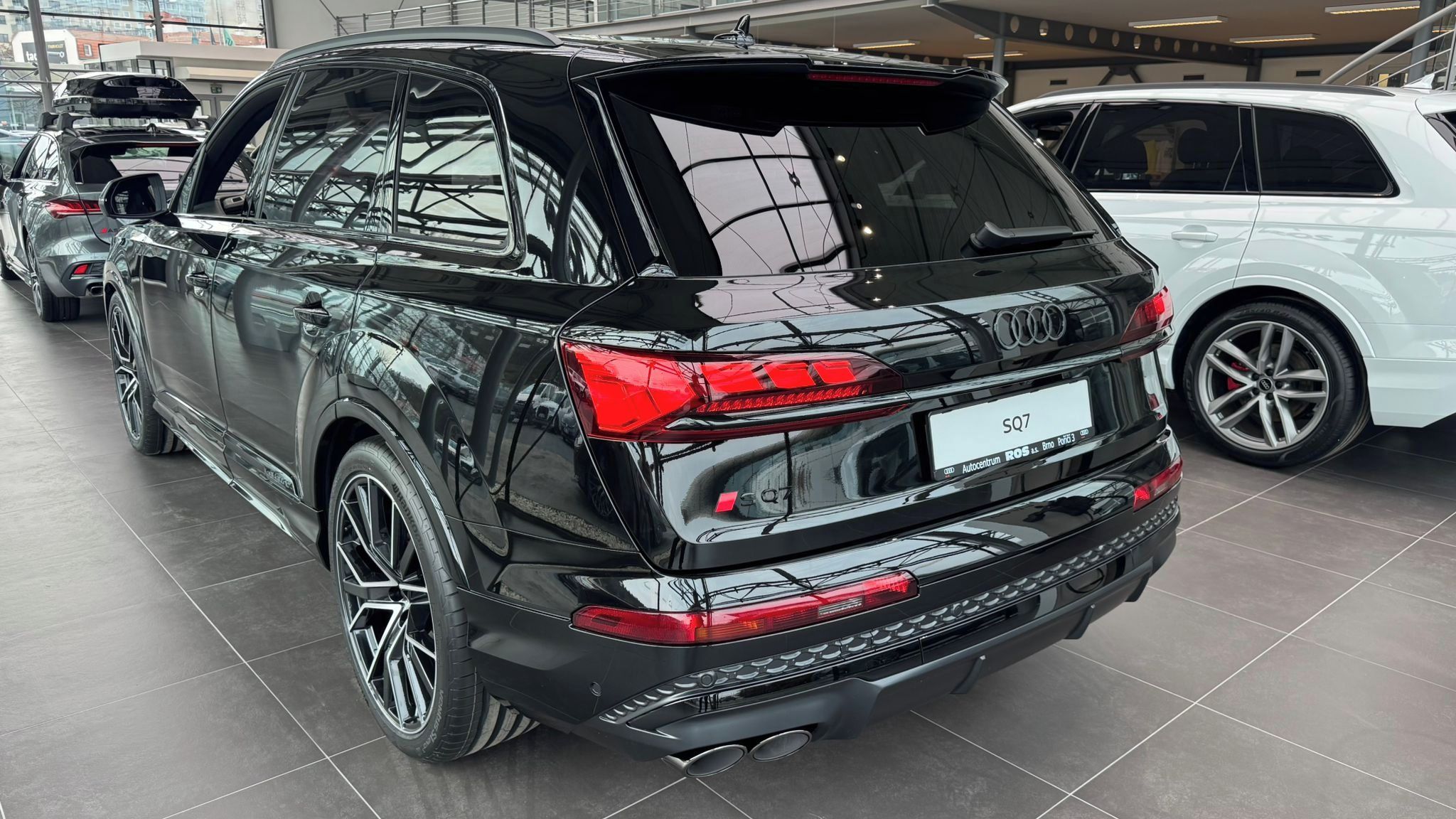 Audi SQ7, V8 4.0 TFSI, 373 kW - fotka 3