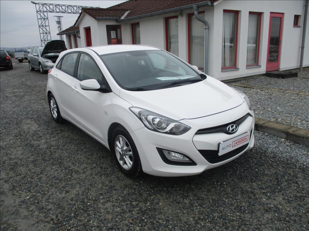 Hyundai i30, 1,6 i 16v, klima, servis, CZ,