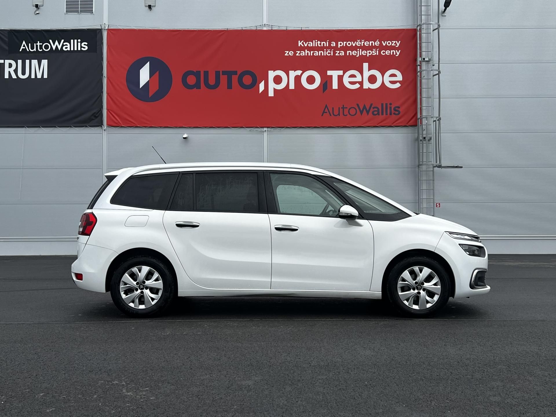 Citroën Grand C4 Picasso, 1.2PT 96kW 7-Míst Feel1 TZ - fotka 3