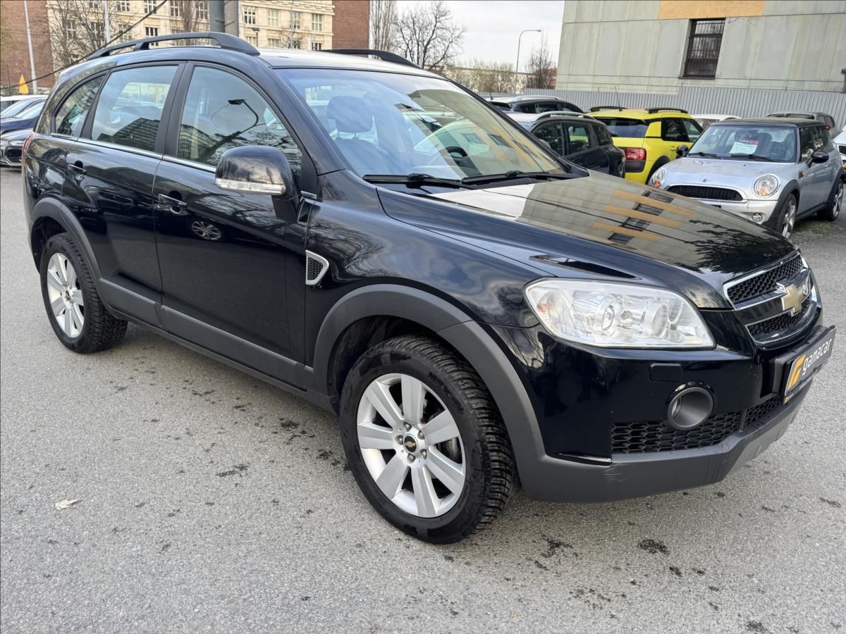 Chevrolet Captiva, 2,0 4x4+7.MIST+KRASNÝ STAV ! - fotka 2
