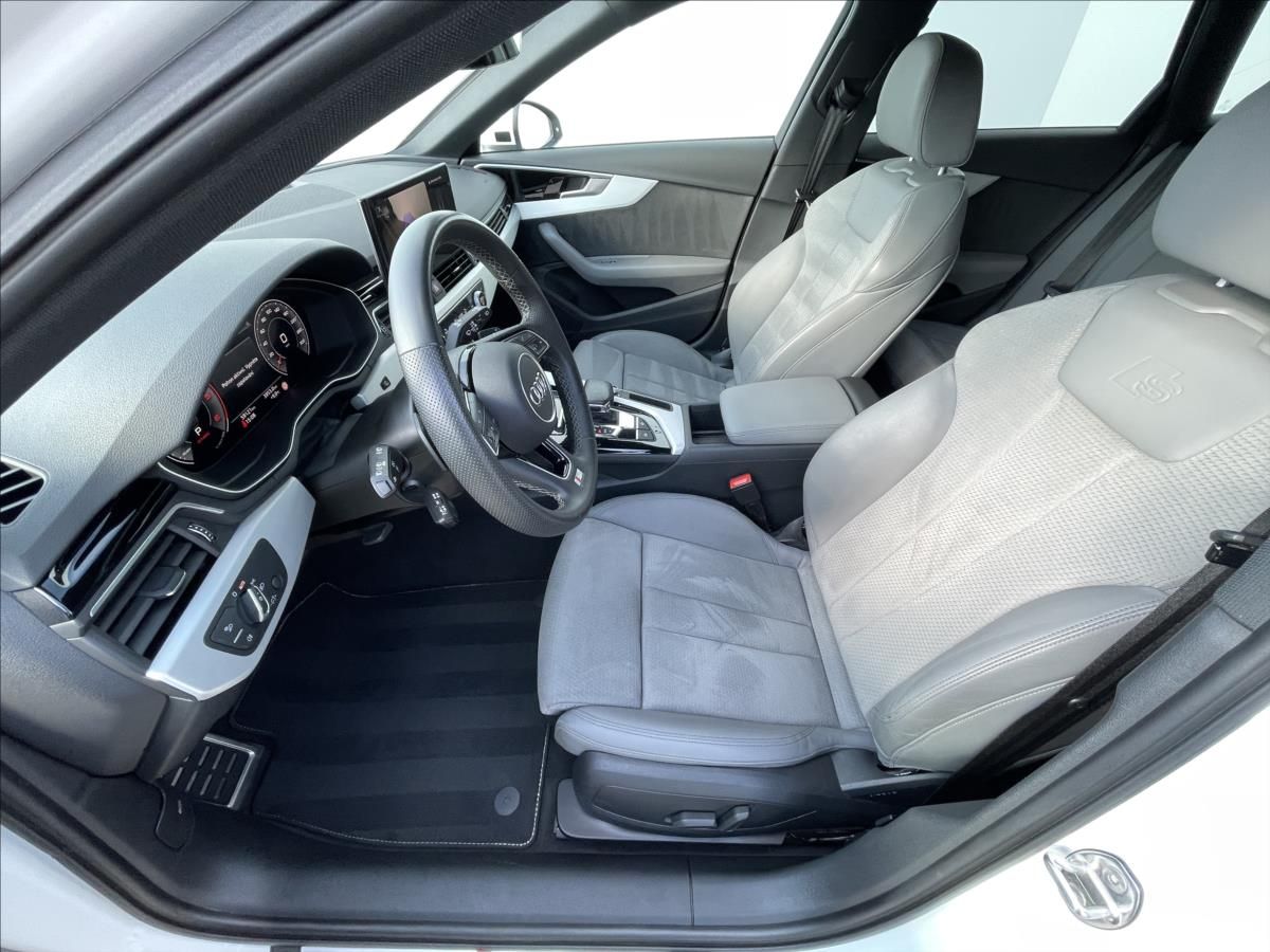 Audi A4 Avant, 2,0 40TDI quattro S line A7 TZ - fotka 4