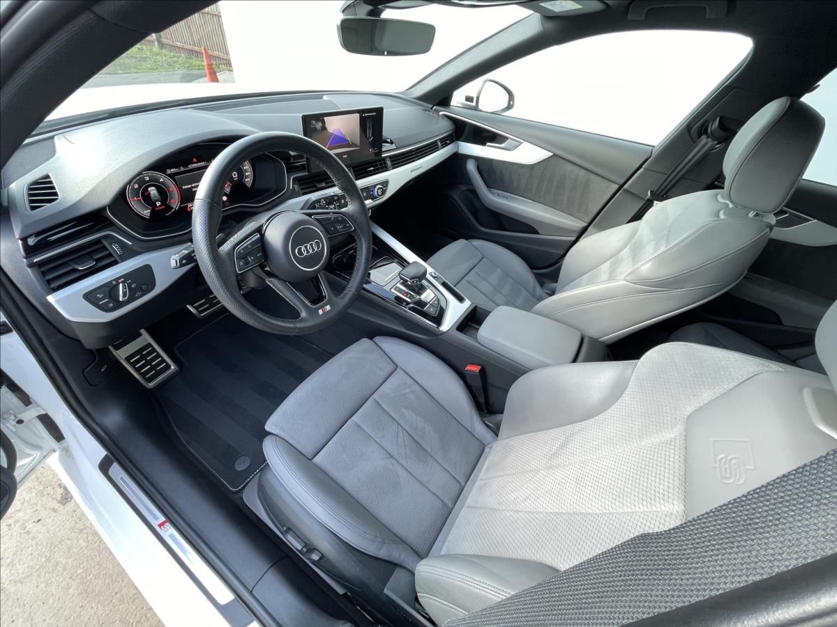 Audi A4 Avant, 2,0 40TDI quattro S line A7 TZ - fotka 5