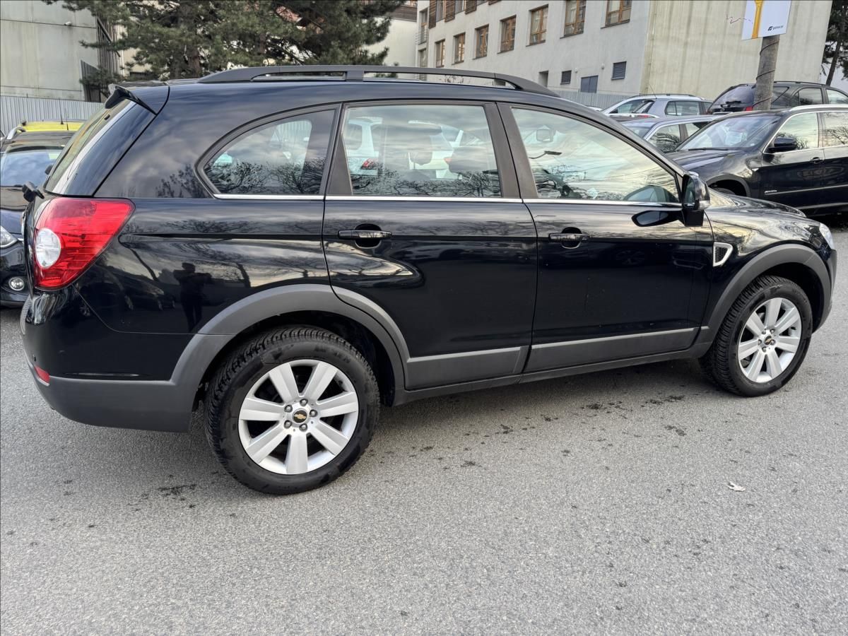 Chevrolet Captiva, 2,0 4x4+7.MIST+KRASNÝ STAV ! - fotka 6