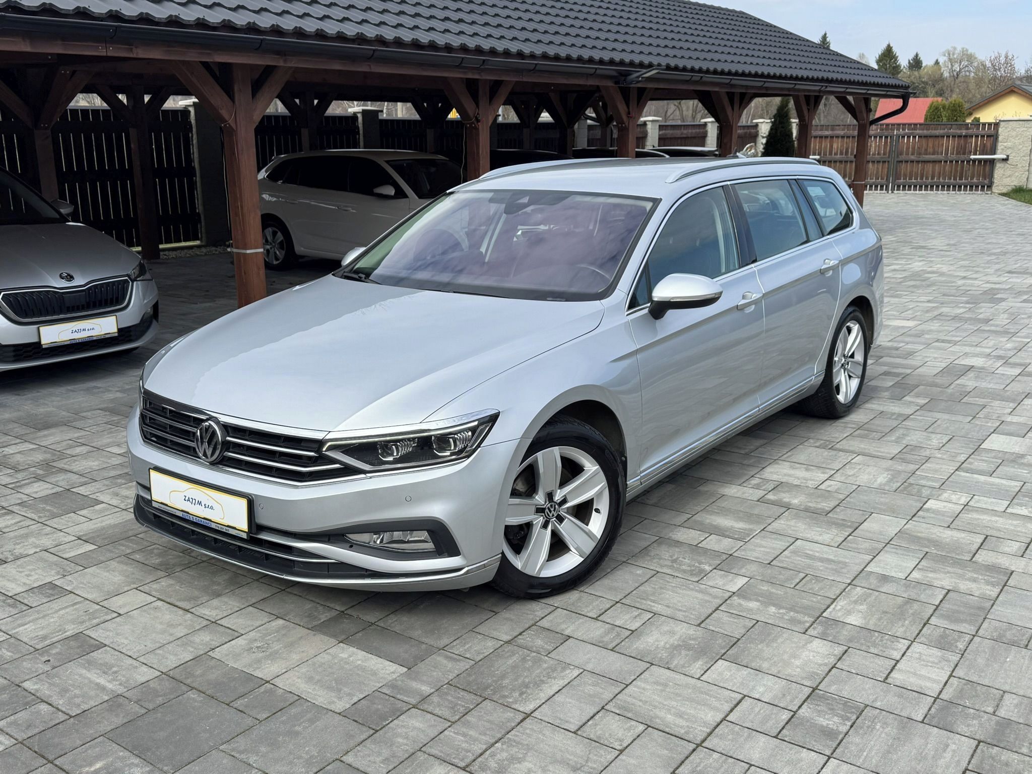 Volkswagen Passat, Elegance 2.0TSi 140kw DSG - fotka 3