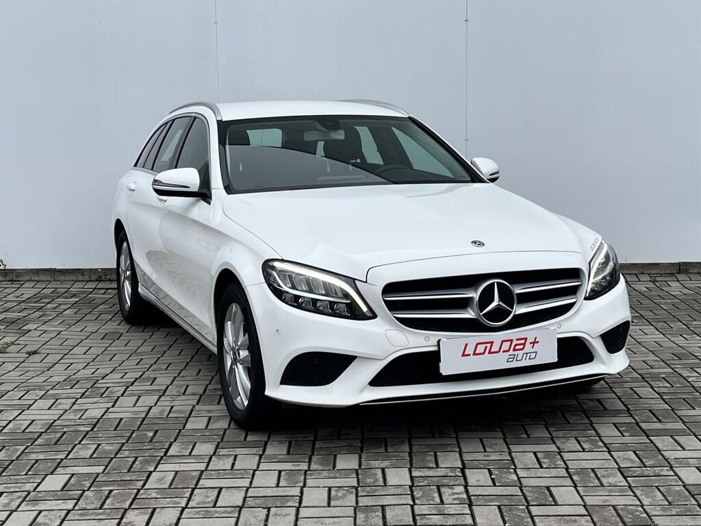 Mercedes-Benz Třídy C, C200 4matic  135 kW - fotka 4