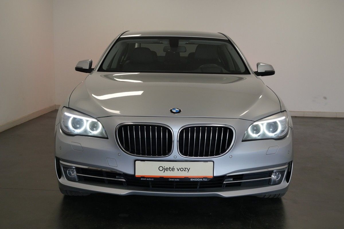 BMW Řada 7, 740d 230 kW xDrive Long - fotka 4