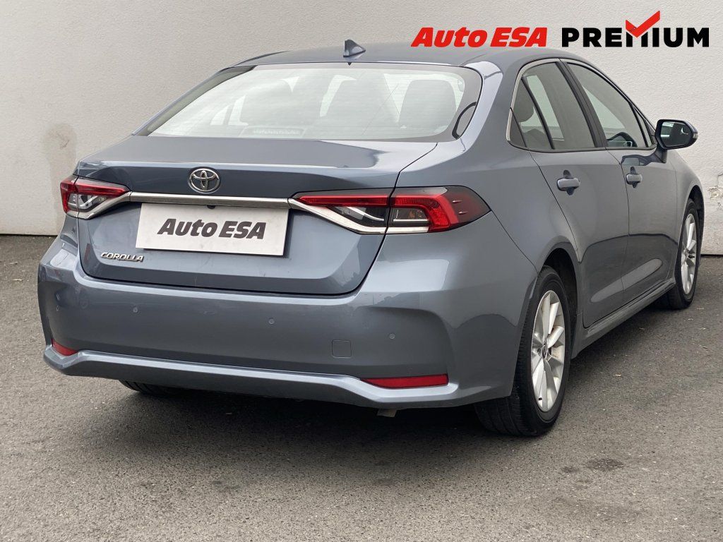 Toyota Corolla, 1.5 VVT-i,Comfort,kamera - fotka 3