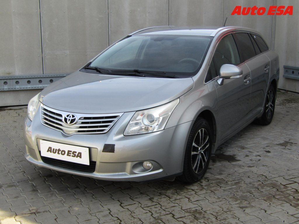 Toyota Avensis, 1.8 i,AT,TZ - fotka 3