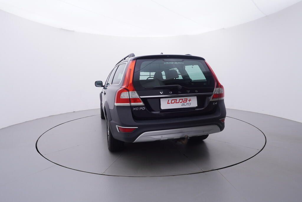 Volvo XC70, Summum 2.0 120 kW - fotka 4