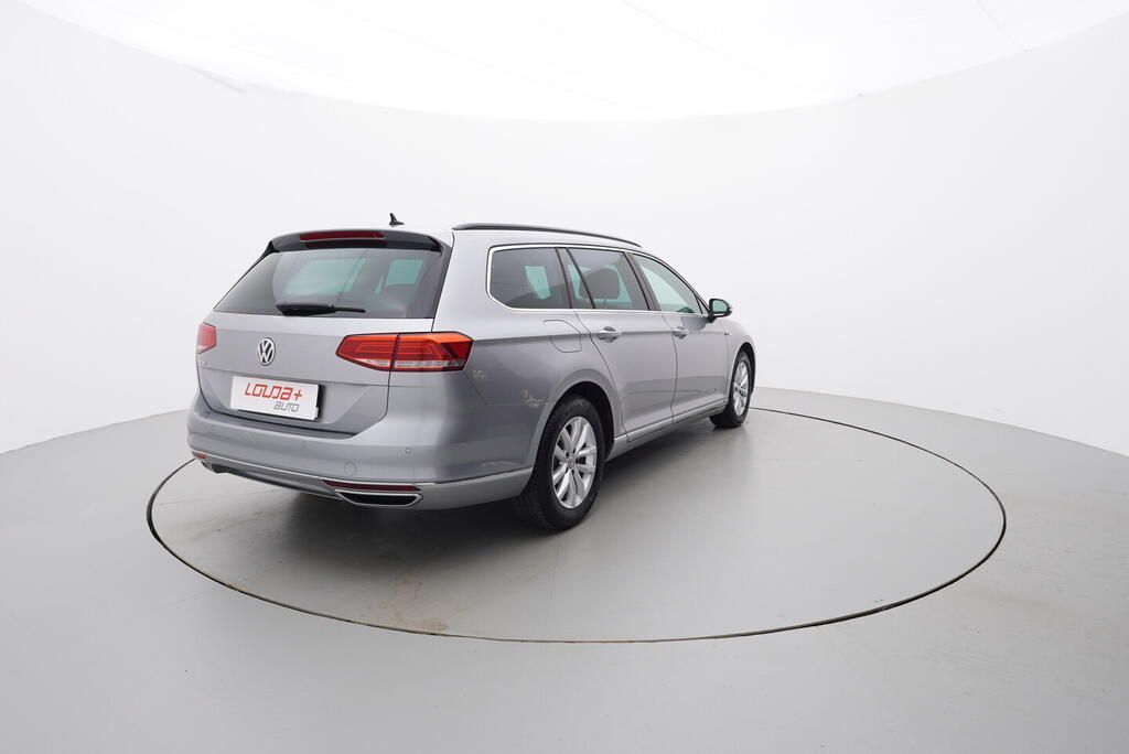 Volkswagen Passat Variant, 2.0 TDI 140 kW - fotka 5