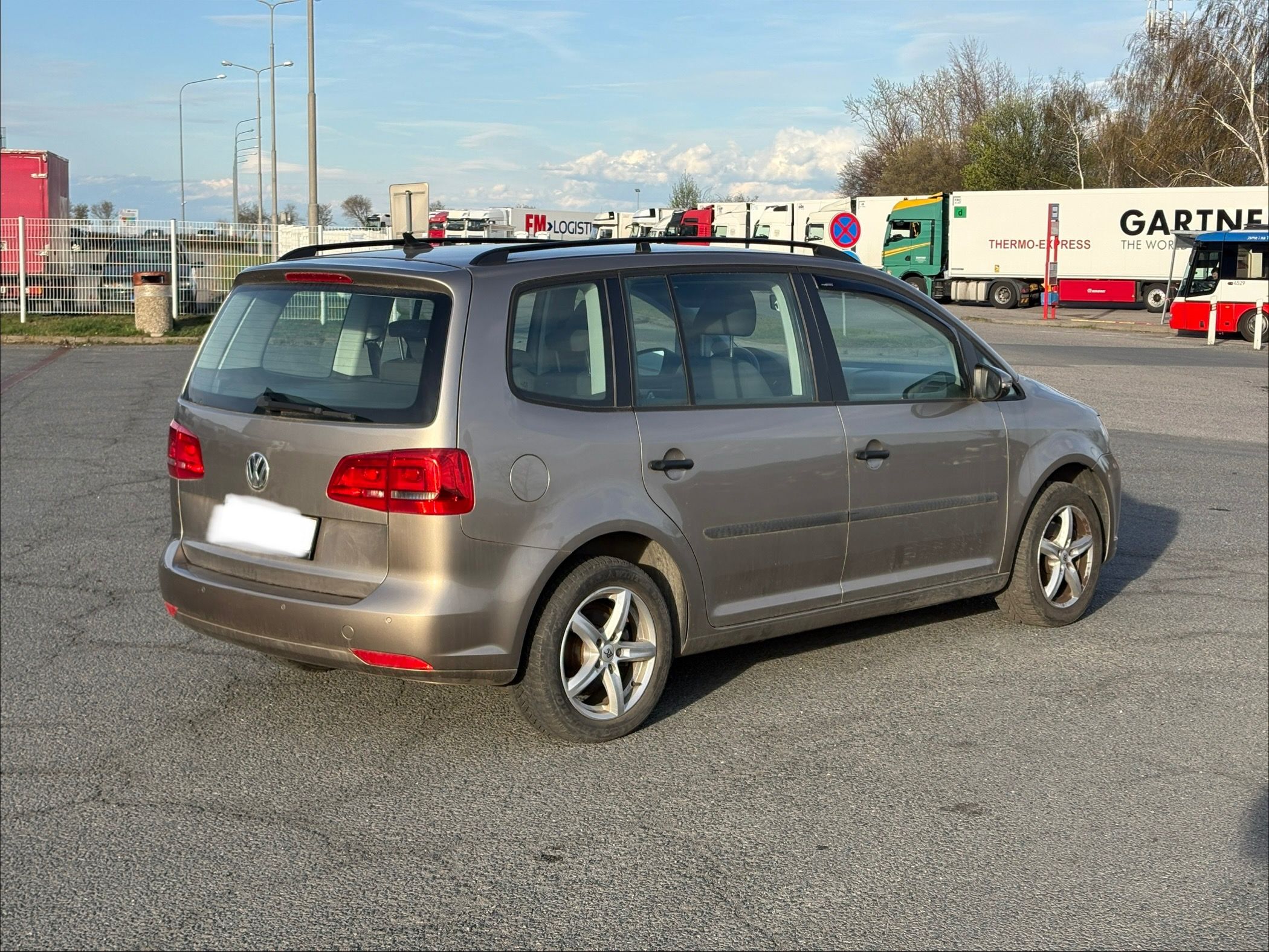 Volkswagen Touran, VW Touran 1,6 TDI - fotka 3