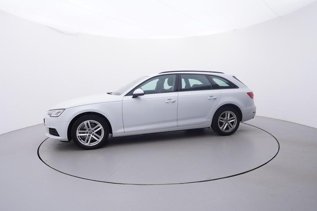 Audi A4 Avant, Ultra 2.0 TDI 110 kW - fotka 2
