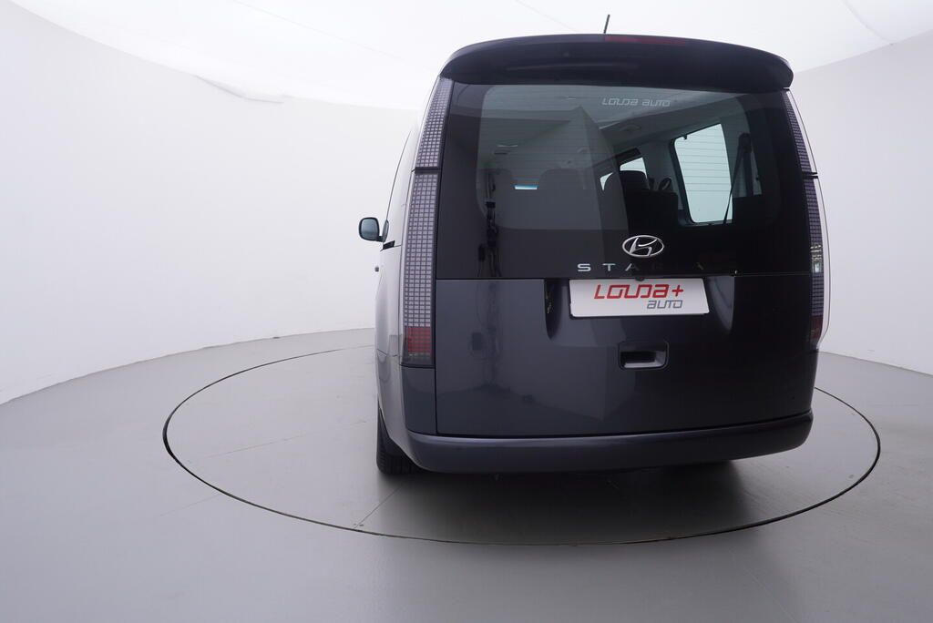 Hyundai Staria, 2.2 CRDi 130 kW - fotka 4