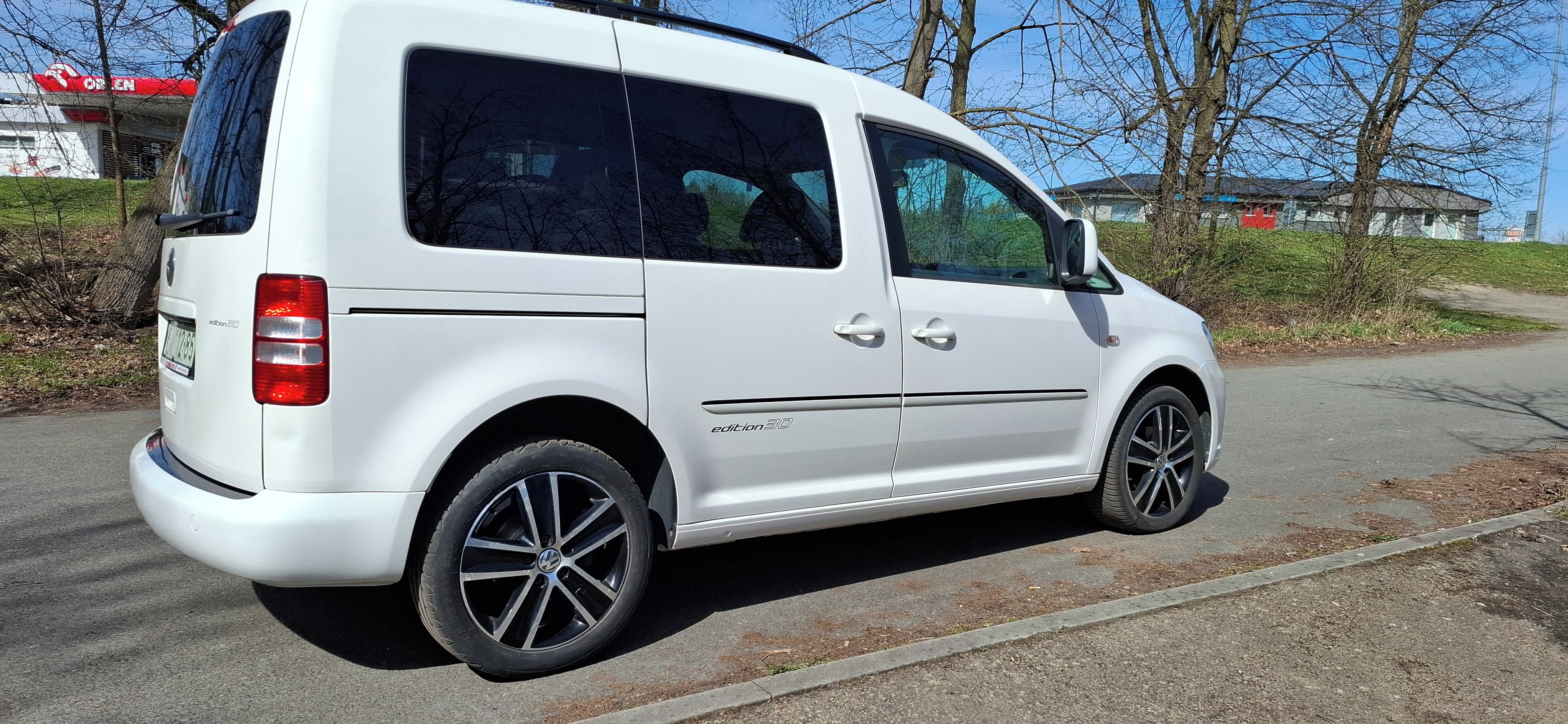 Volkswagen Caddy, 1.6 TDI, EDICE 30, PO SERVISU - fotka 3