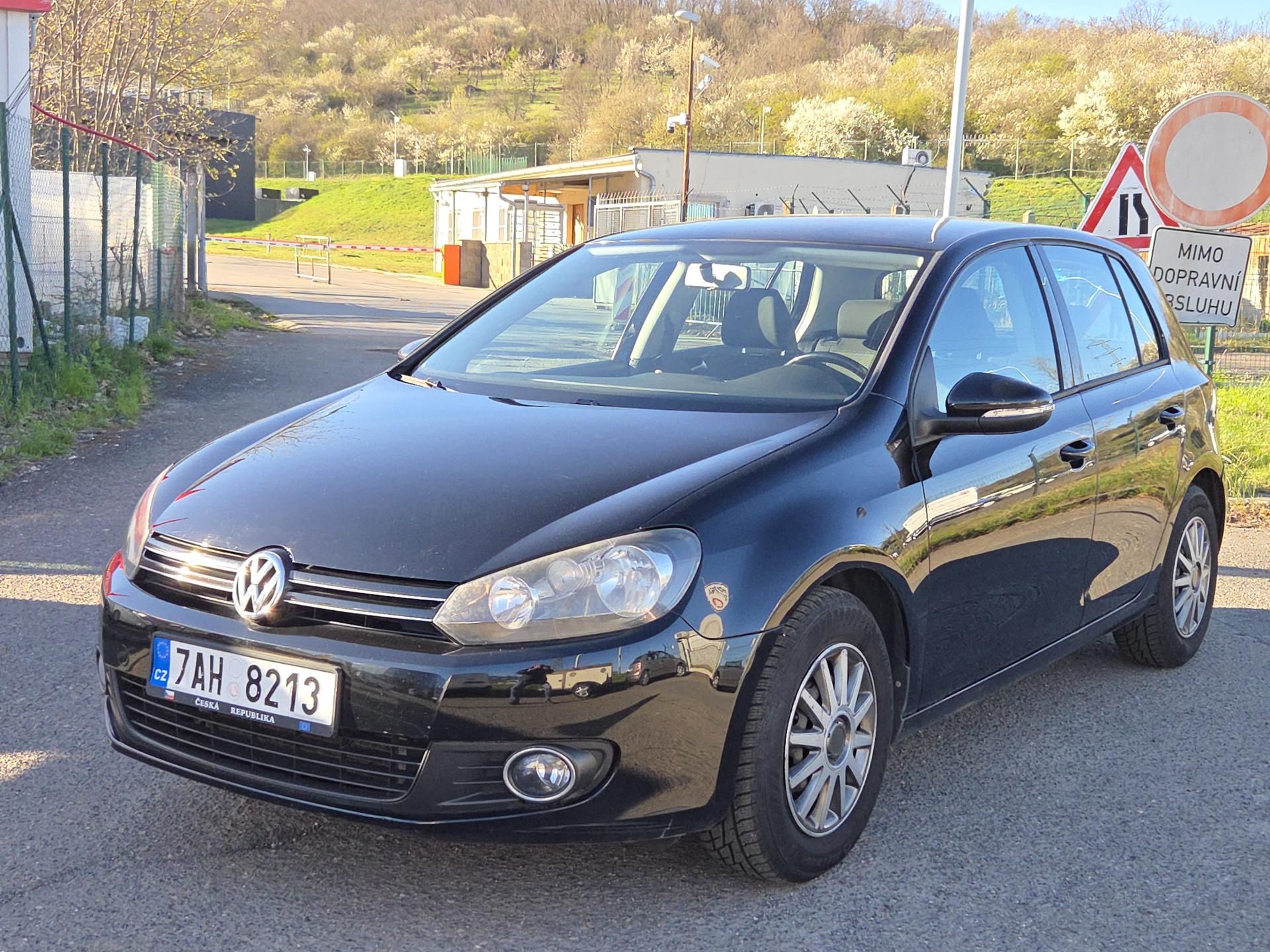 Volkswagen Golf, 1,2TSi lze na splátky VŠEM!