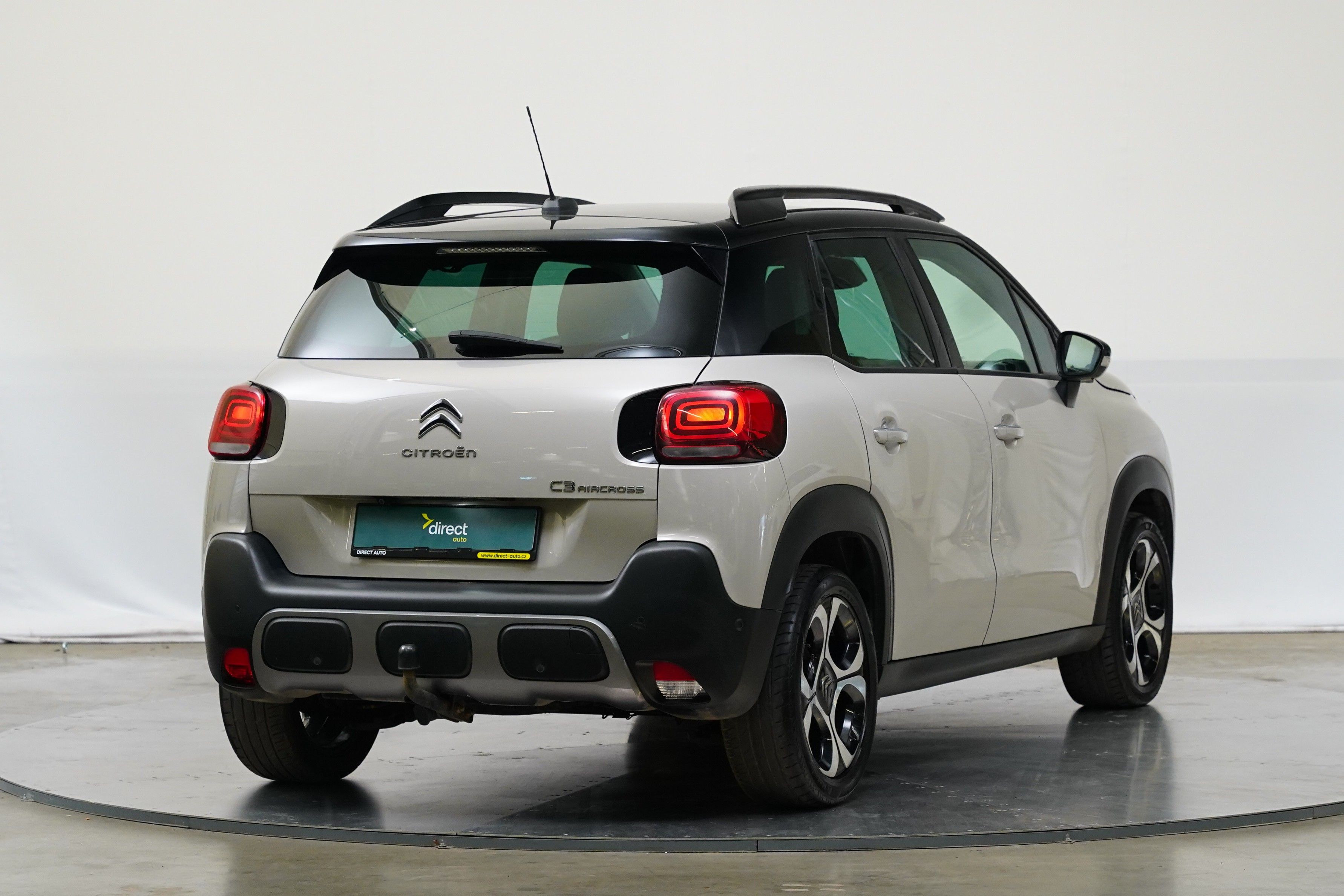 Citroën C3 Aircross, 1.6 BlueHDI 88 kW Shine - fotka 2
