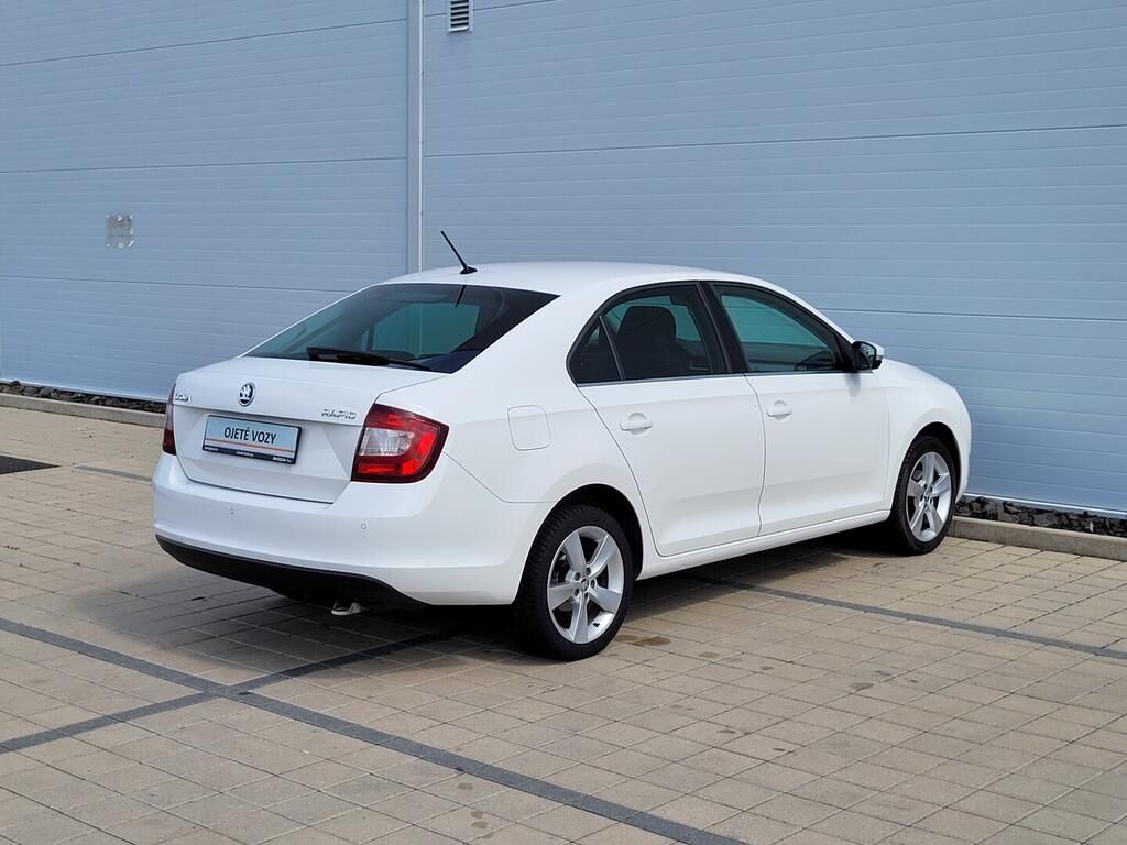 Škoda Rapid, Style 1.0 TSI 70 kW - fotka 5