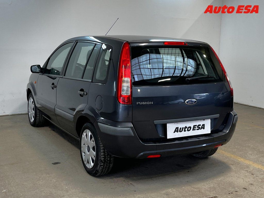 Ford Fusion, 1.25i,STK 3/2028 - fotka 6