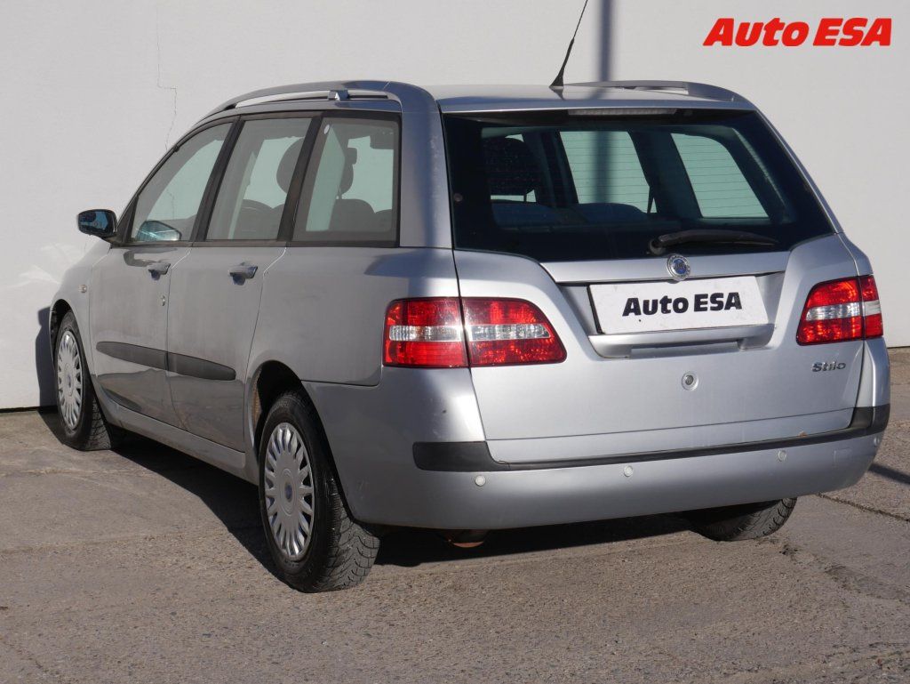 Fiat Stilo, 1.6i,AC,park.čidla - fotka 4