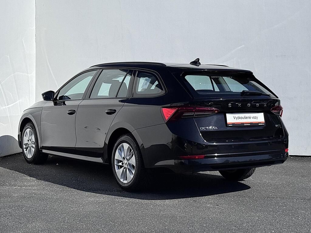 Škoda Octavia, Ambition 1.5 TSI 110 kW - fotka 6