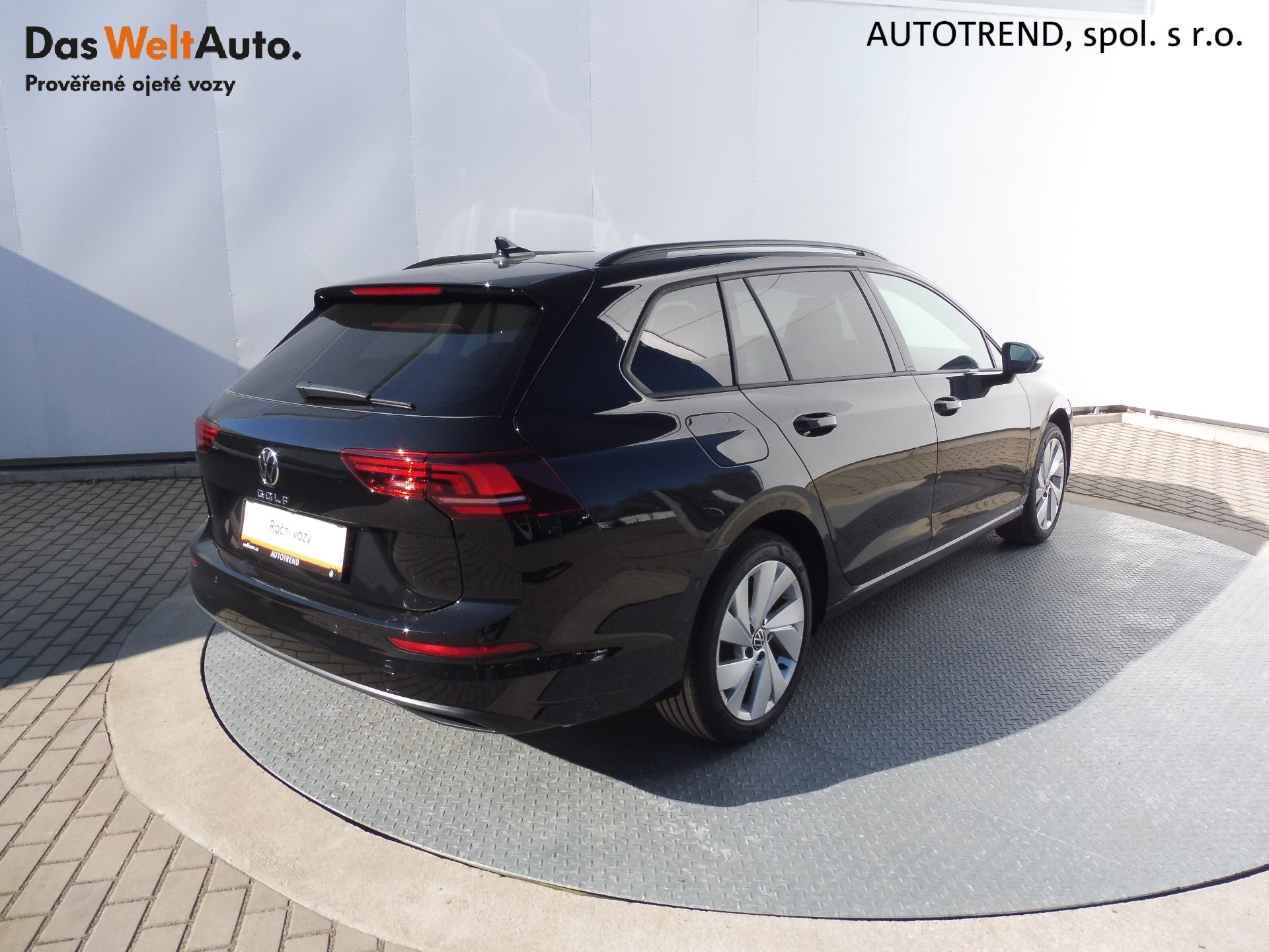 Volkswagen Golf Variant, People 1,5 TSI 85kW - fotka 2