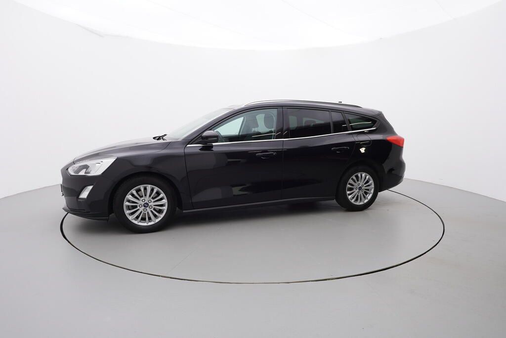 Ford Focus, Titanium 1.5 88 kW - fotka 2