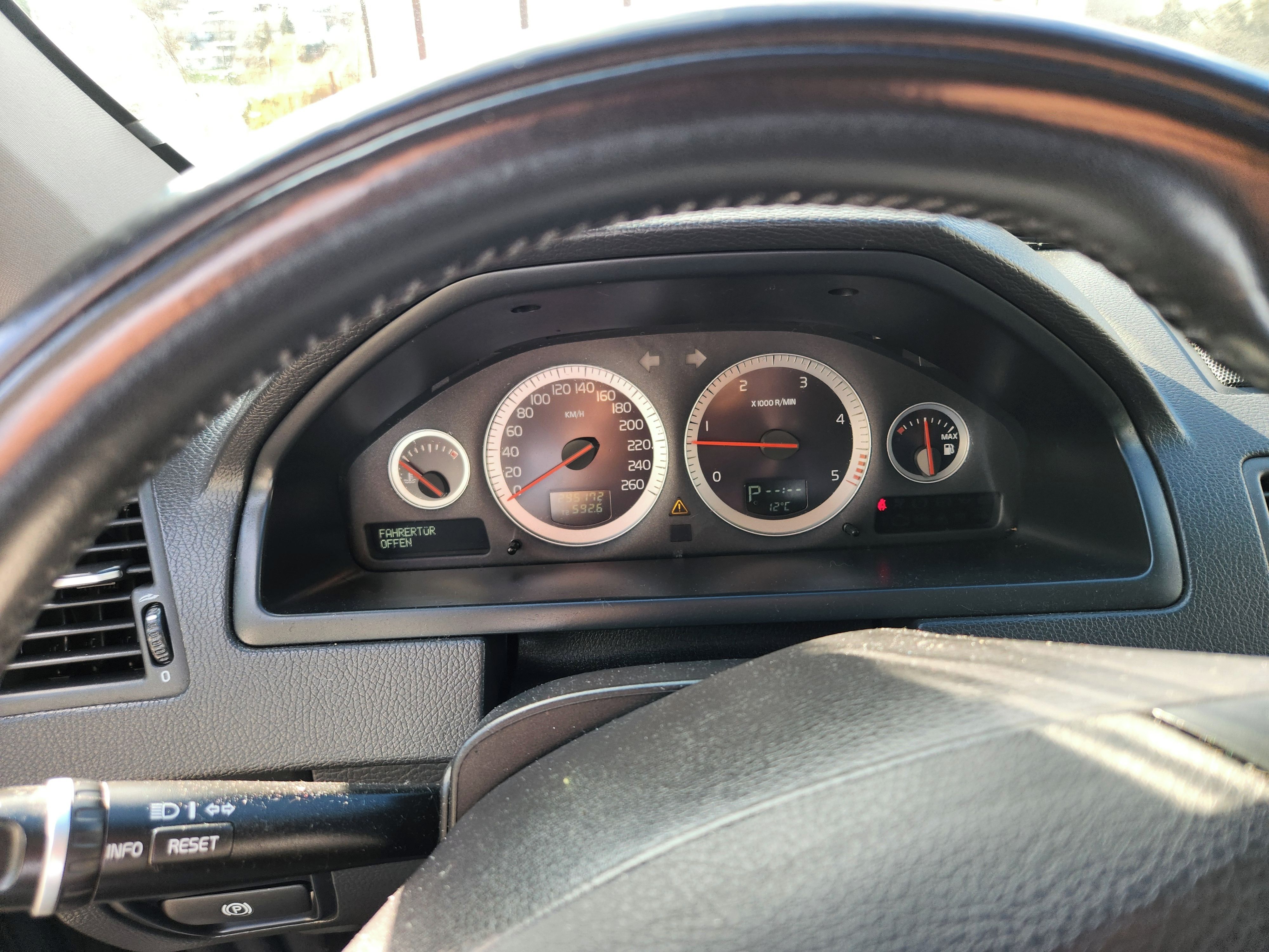 Volvo XC90 - fotka 3