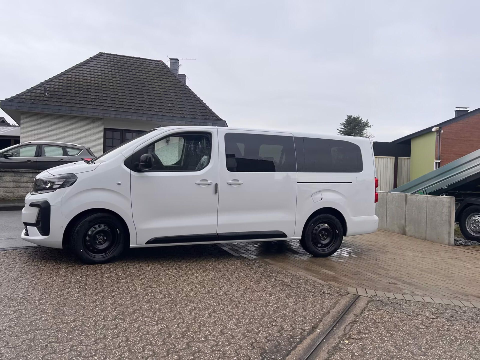 Opel Zafira, L2 XL Edition 130kW - fotka 4