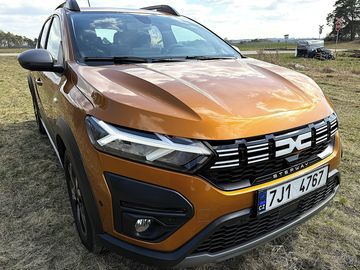 Stepway 1.0 TCe 90 CVT automat
