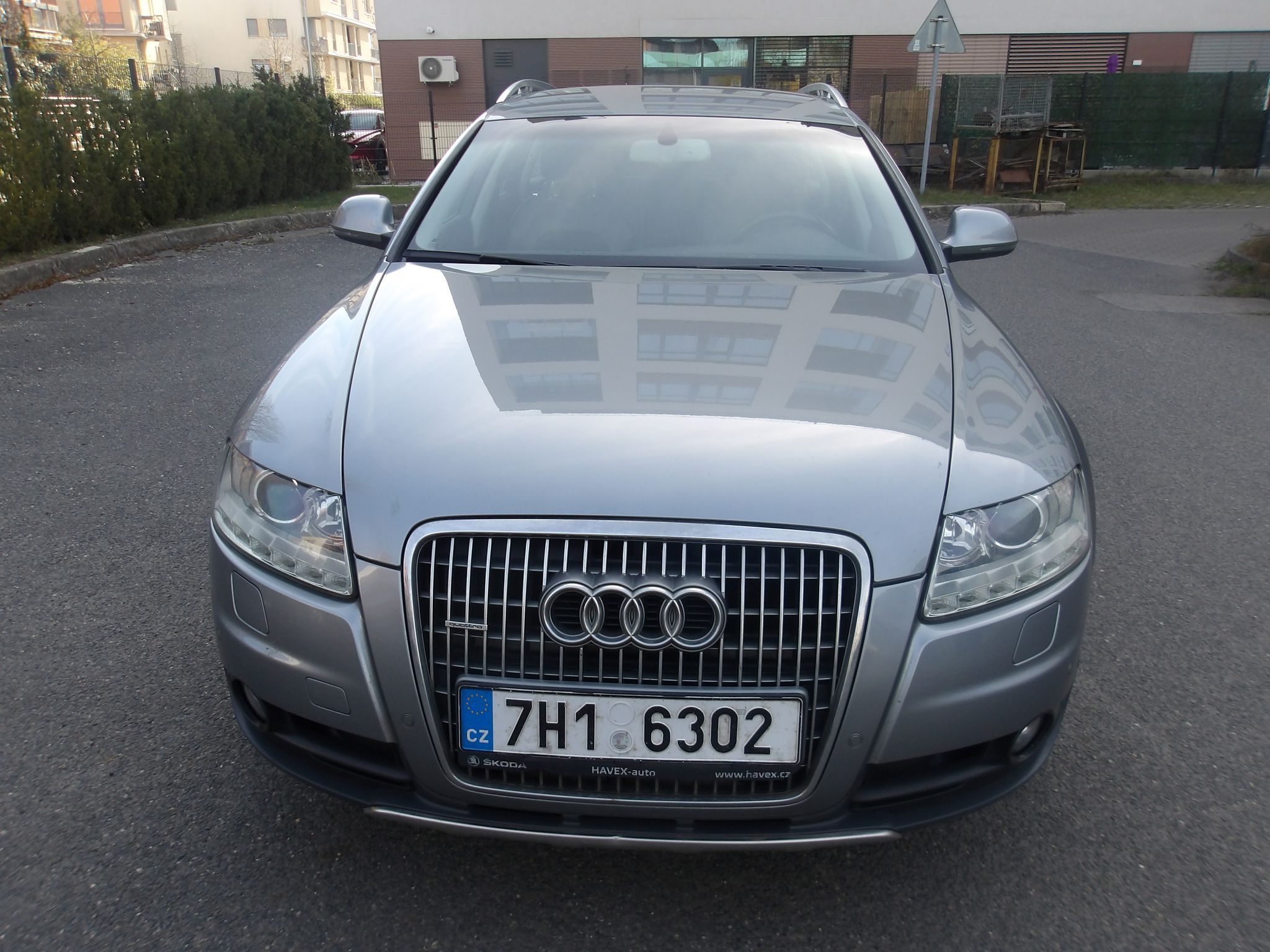 Audi A6 allroad, 3,0TDi 4x4 ČR ! 1.MAJITEL !!! - fotka 5