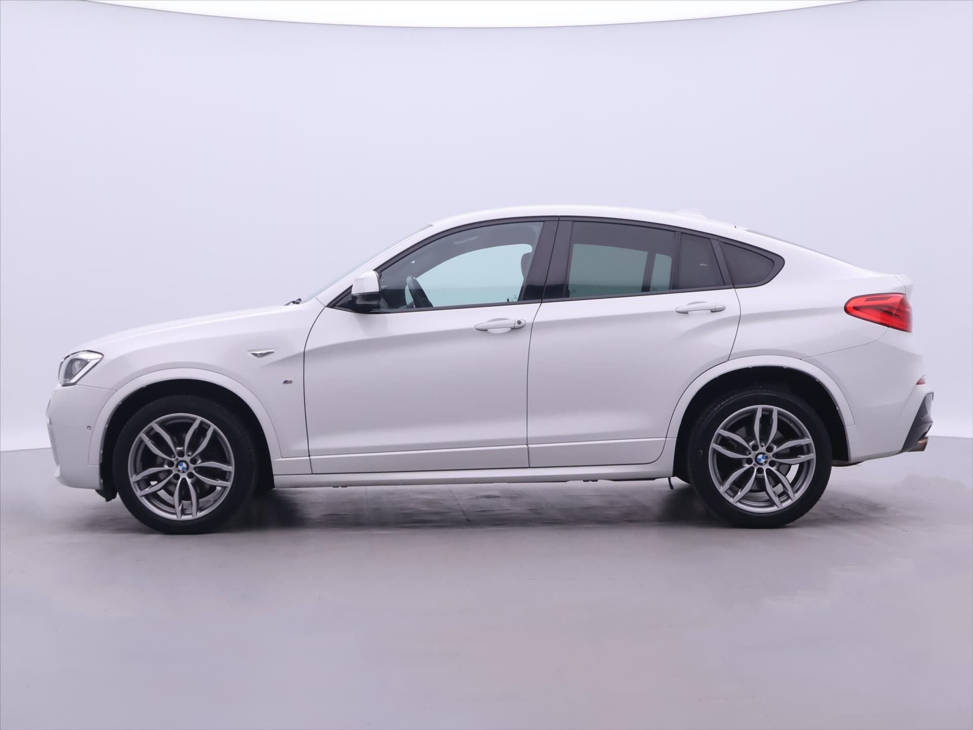 BMW X4, 2,0 20daxDrive 140kW DPH - fotka 4