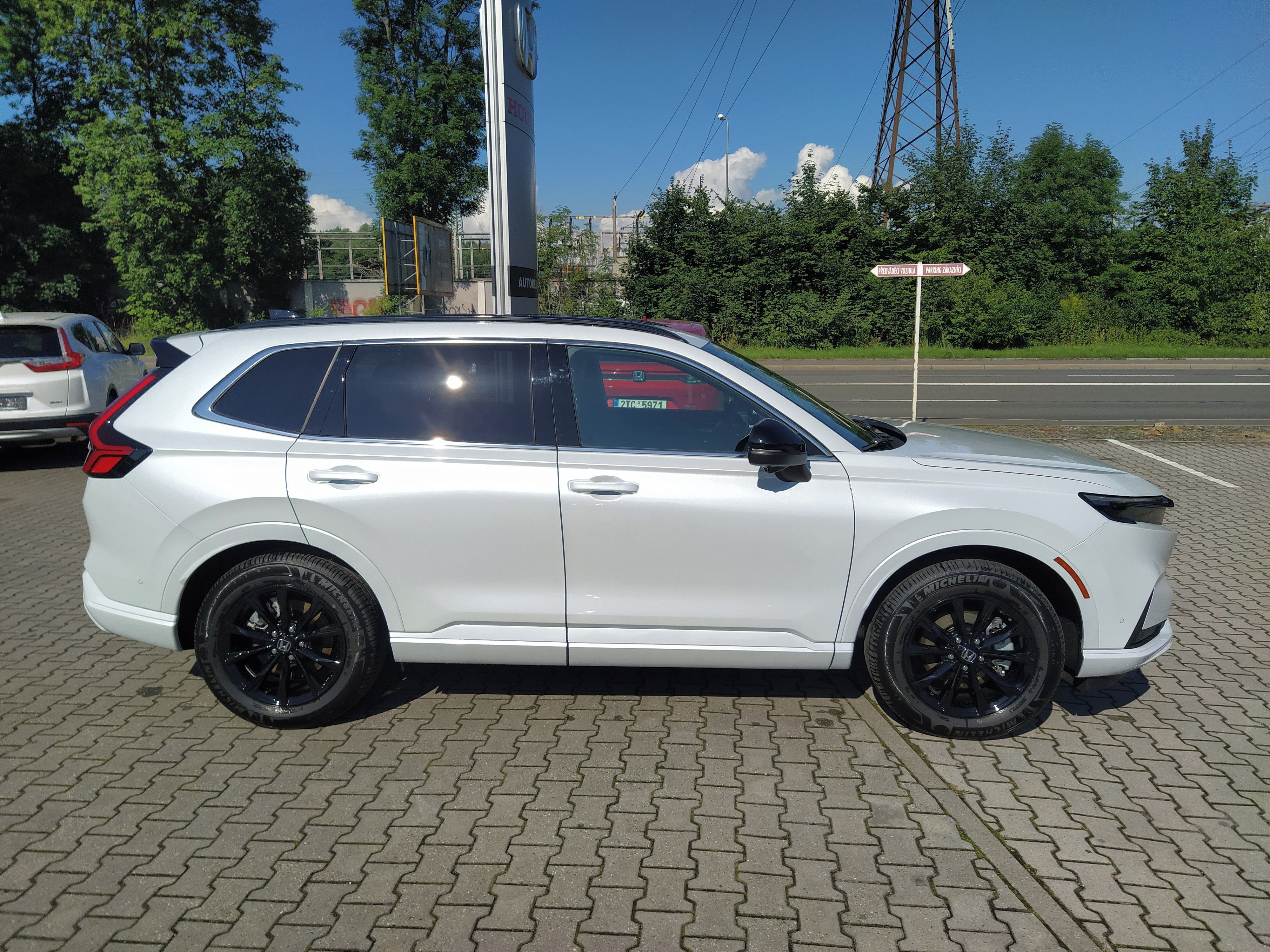Honda CR-V, 2.0e:PHEV Plug-in Advance Tech - fotka 2