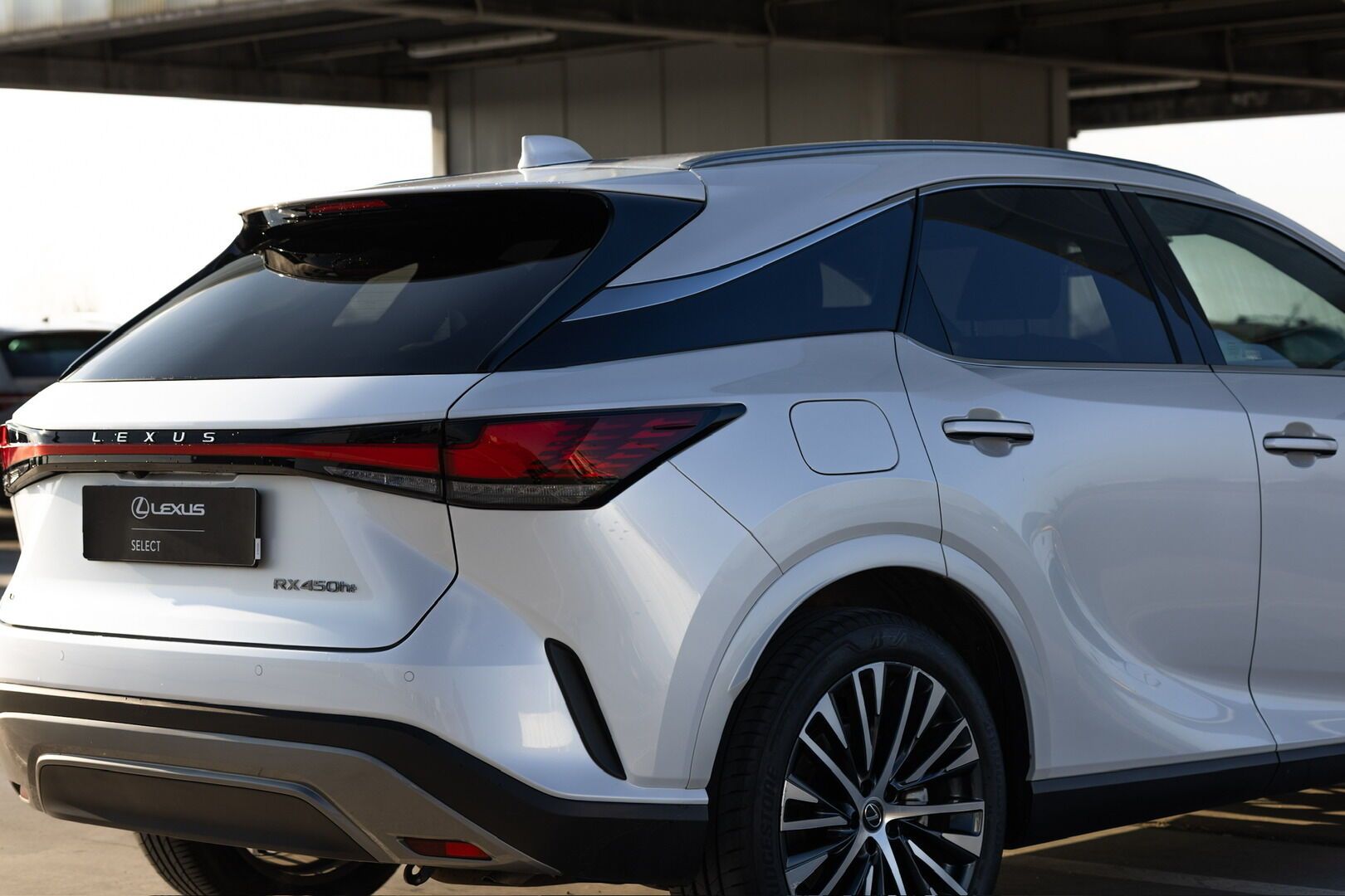 Lexus RX, 450H+ 2,5 PHEV EXECUTIVE PLUS - fotka 6